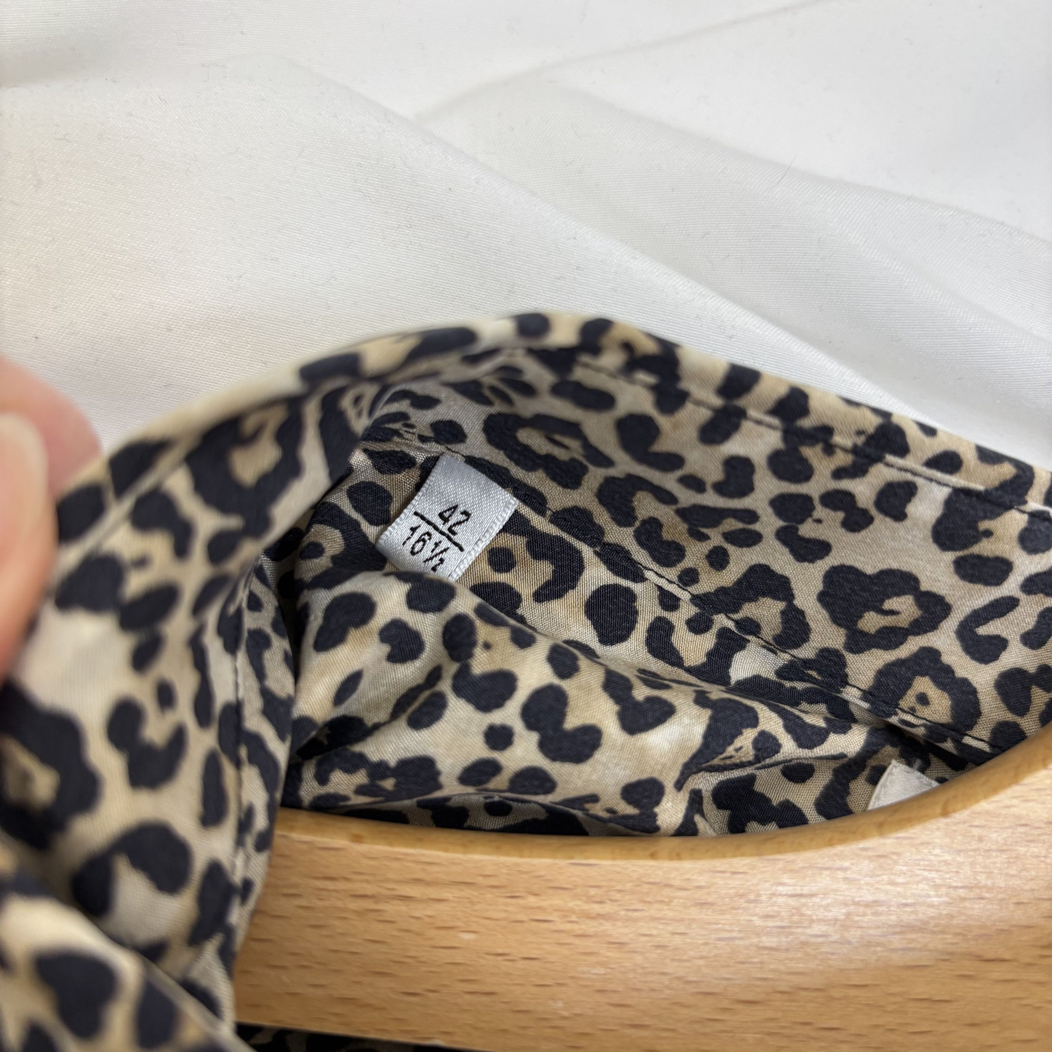 Saint Laurent Paris Saint Laurent Leopard Shirt Size US XL / EU 56 / 4 - 3 Thumbnail
