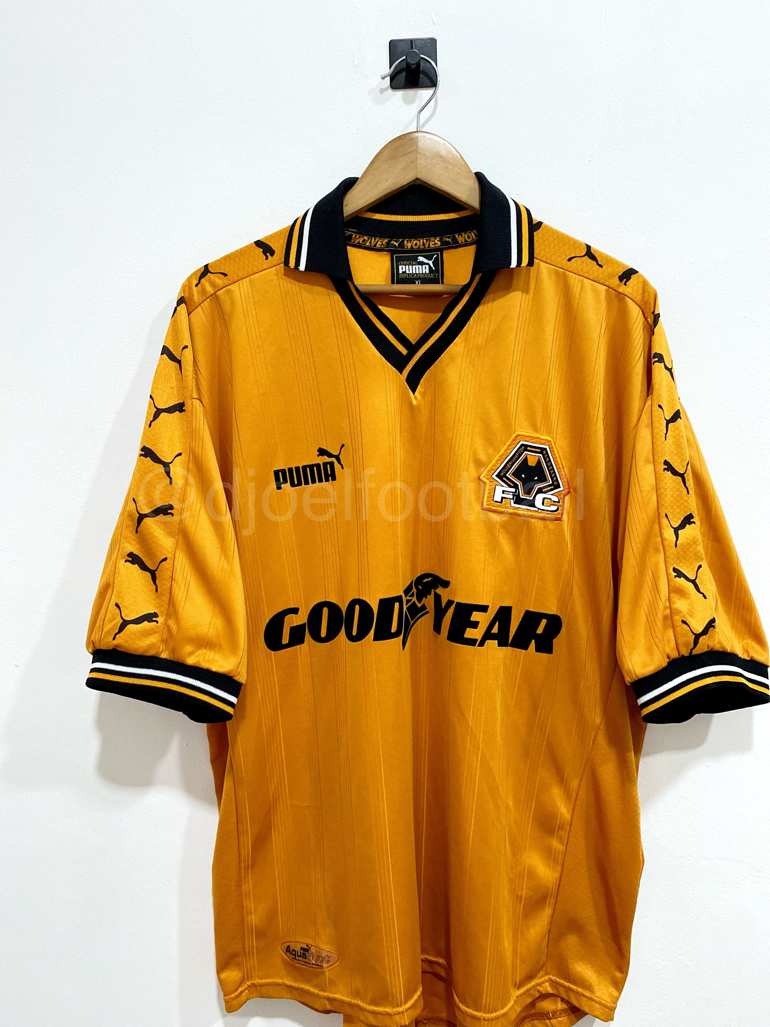 Puma × Vintage Wolverhampton Wanderers 1998 - 2000 Home Vintage Size US XL / EU 56 / 4 - 3 Thumbnail