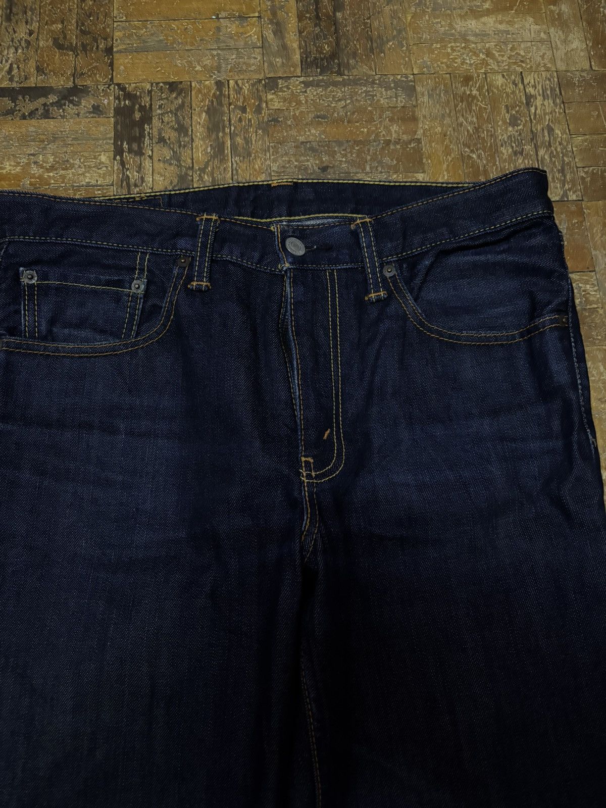Jean × Levi's × Vintage Vintage Levis 707 Regular Bootcut Men Jeans (Size 33) Size US 33 - 8 Thumbnail