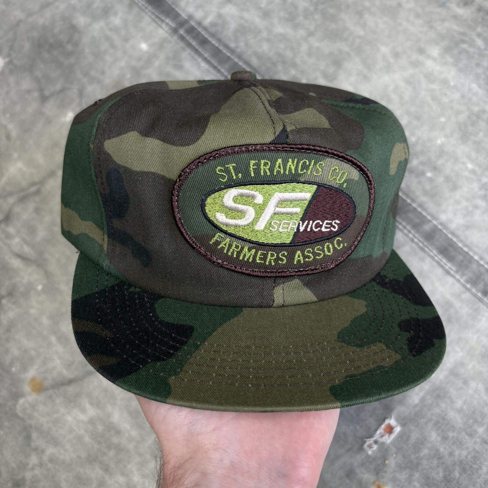 Vintage Vintage Deadstock Camo SFA Farmer’s Association Trucker Hat Size ONE SIZE - 1 Thumbnail