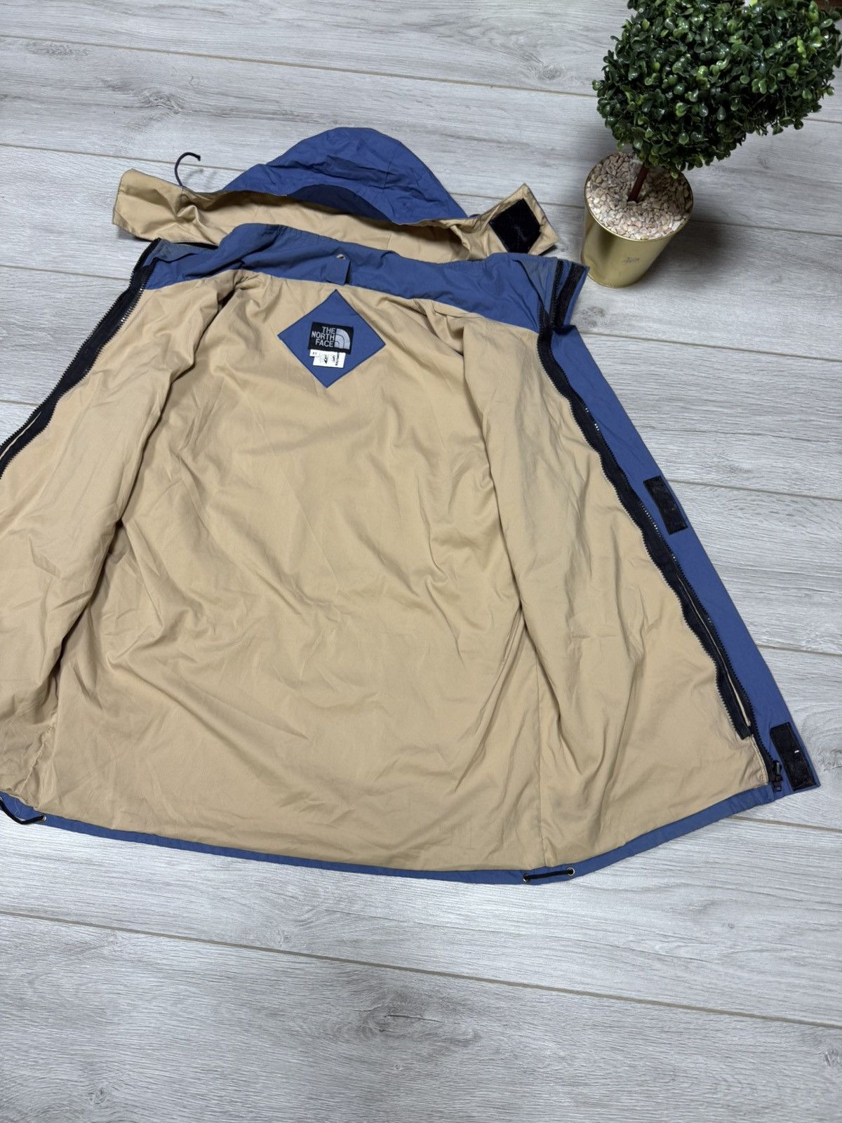The North Face The North Face 2 in 1 Gore-Tex Mountain Light Vintage jacket Size US M / EU 48-50 / 2 - 11 Thumbnail