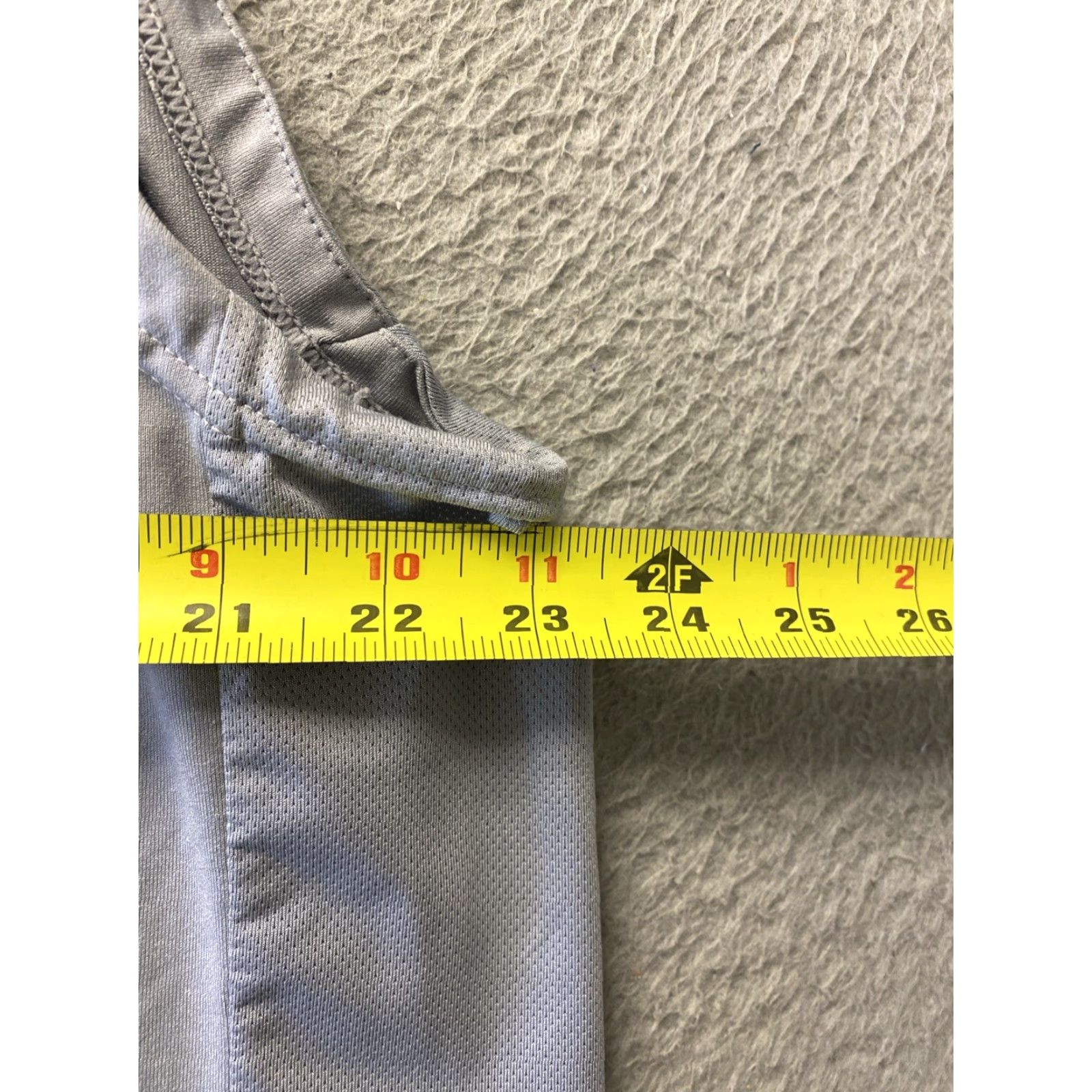 Umbro VINTAGE Umbro Men’s Sleeveless Hoodie T-Shirt Casual Relaxed Fit Size M Gray Size US M / EU 48-50 / 2 - 5 Thumbnail