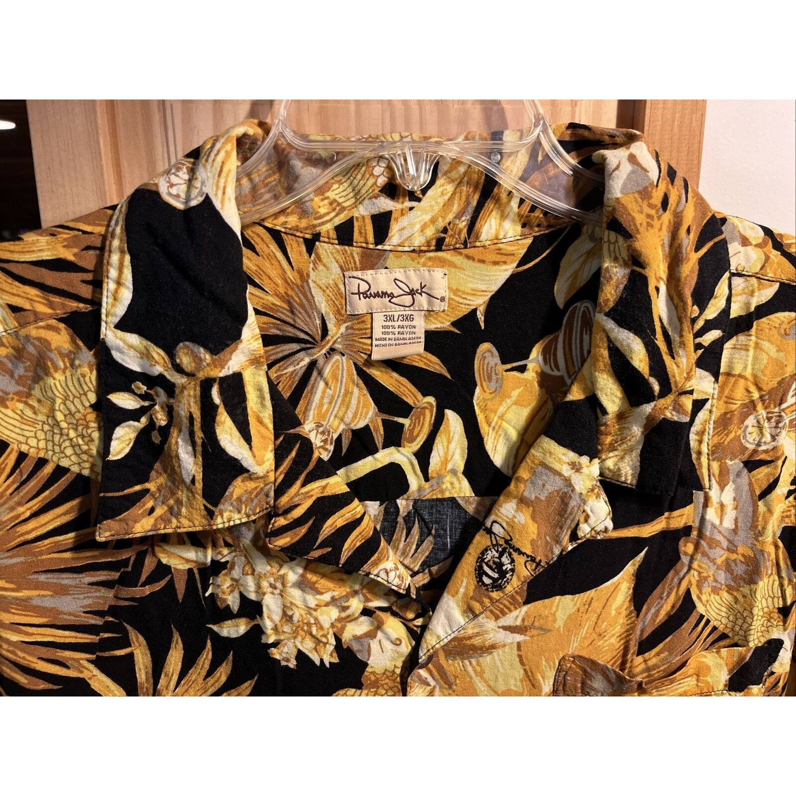 Panama Jack Panama Jack Men's 3XL Golden SS Button Rayon Hawaiian Shirt Size US XXL / EU 58 / 5 - 3 Thumbnail