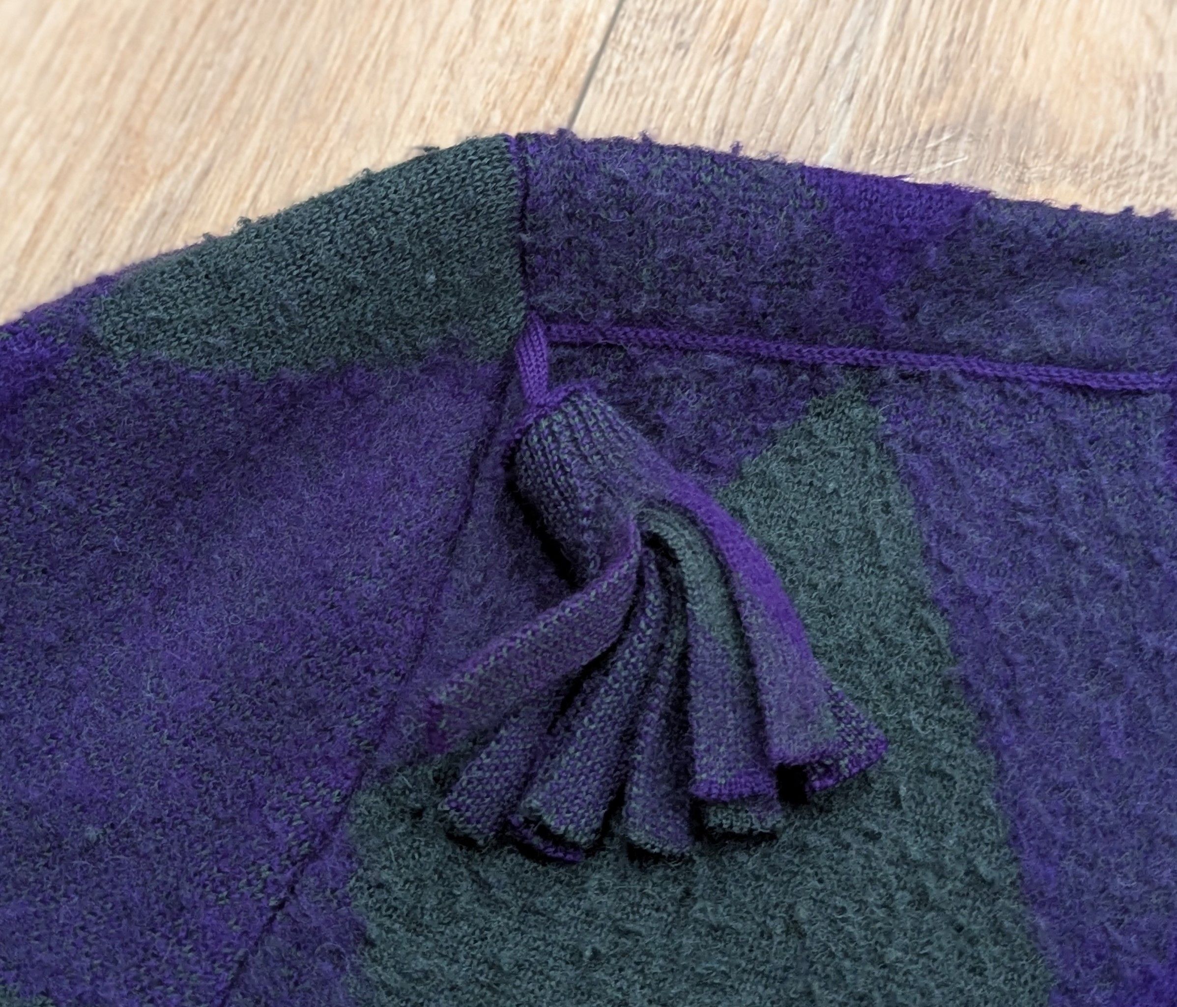 Burberry Burberry Diamond Wool Tasseled Sweater Purple/Green Medium Size US M / EU 48-50 / 2 - 3 Thumbnail