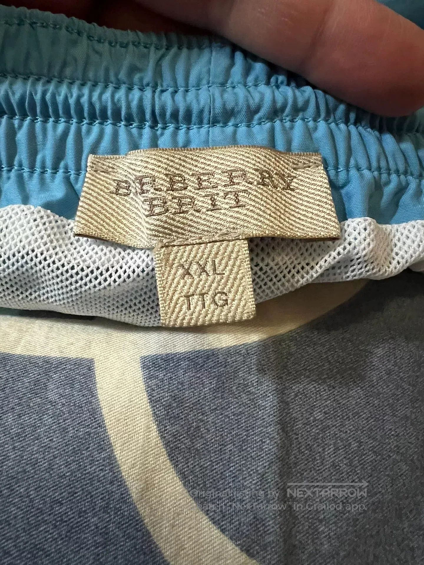 Burberry burberry embroidered beach shorts in lake blue. Size US 34 / EU 50 - 5 Thumbnail