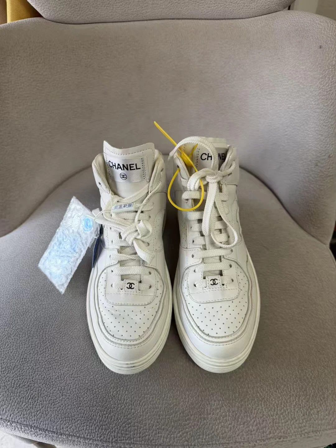 Chanel Chanel high-top sneaker white 36 99 new Size US 5 / IT 35 - 2 Thumbnail
