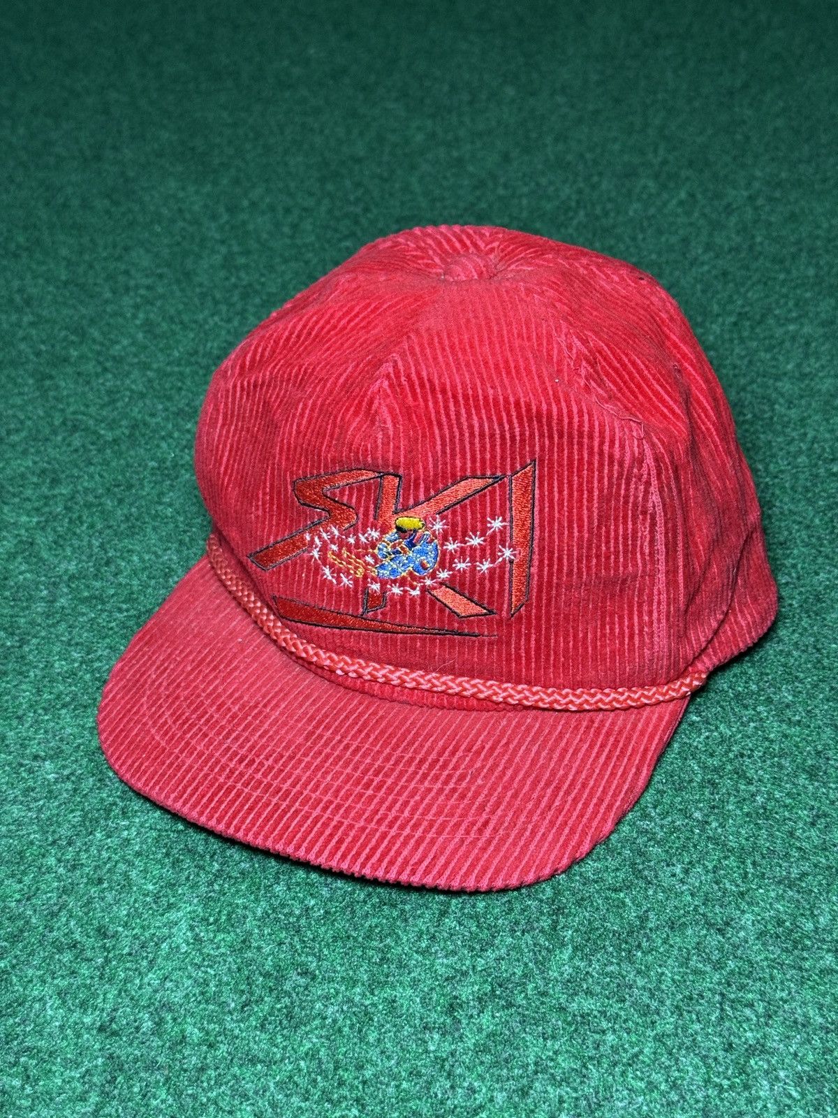 Vintage Vintage 80s Ski Skiing Retro Corduroy Red Snapback Cap Hat Size ONE SIZE - 1 Thumbnail