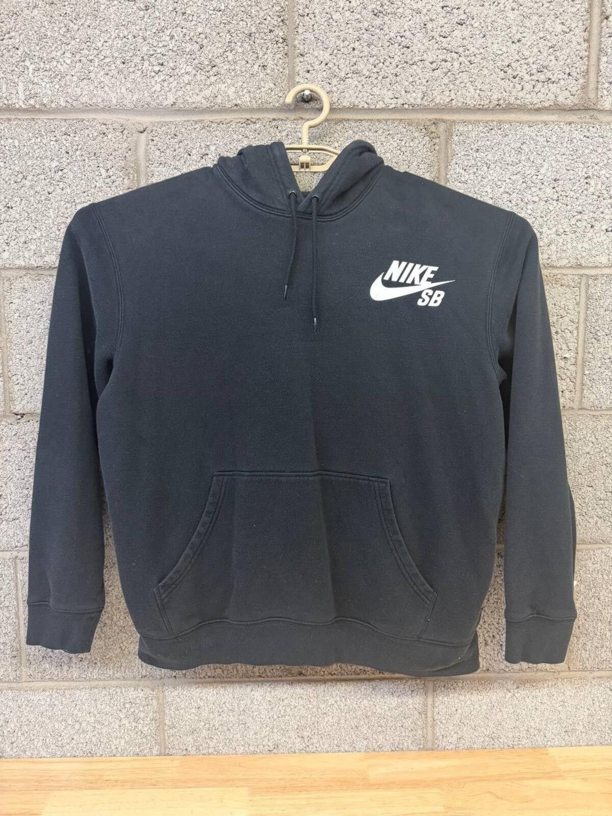 Nike Nike SB Black Pullover Hoodie Medium Skate Y2K Streetwear Size US M / EU 48-50 / 2 - 1 Thumbnail