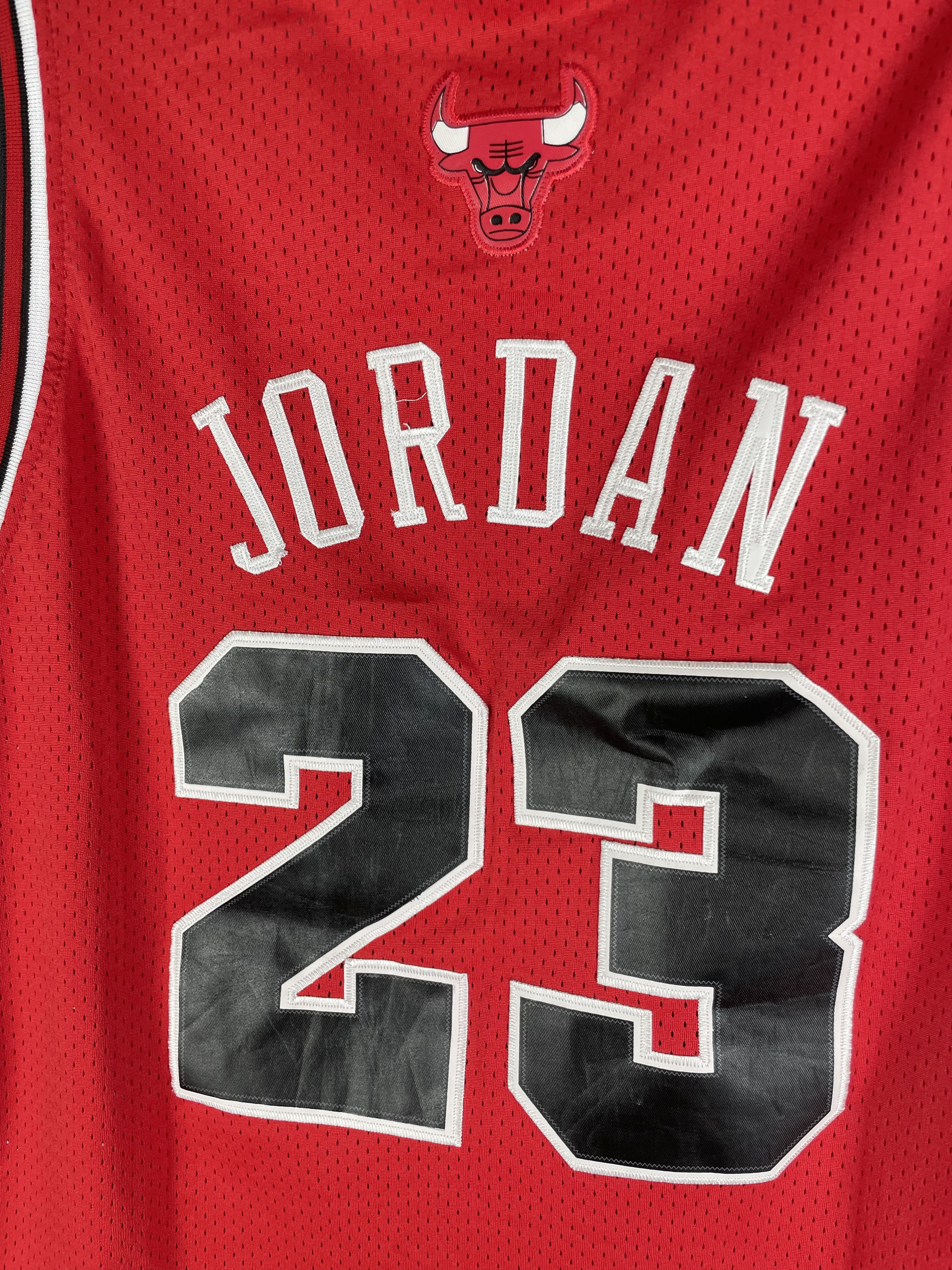NBA Nike Chicago Bulls Jersey Nike 23 Michael Jordan Size US S / EU 44-46 / 1 - 10 Thumbnail