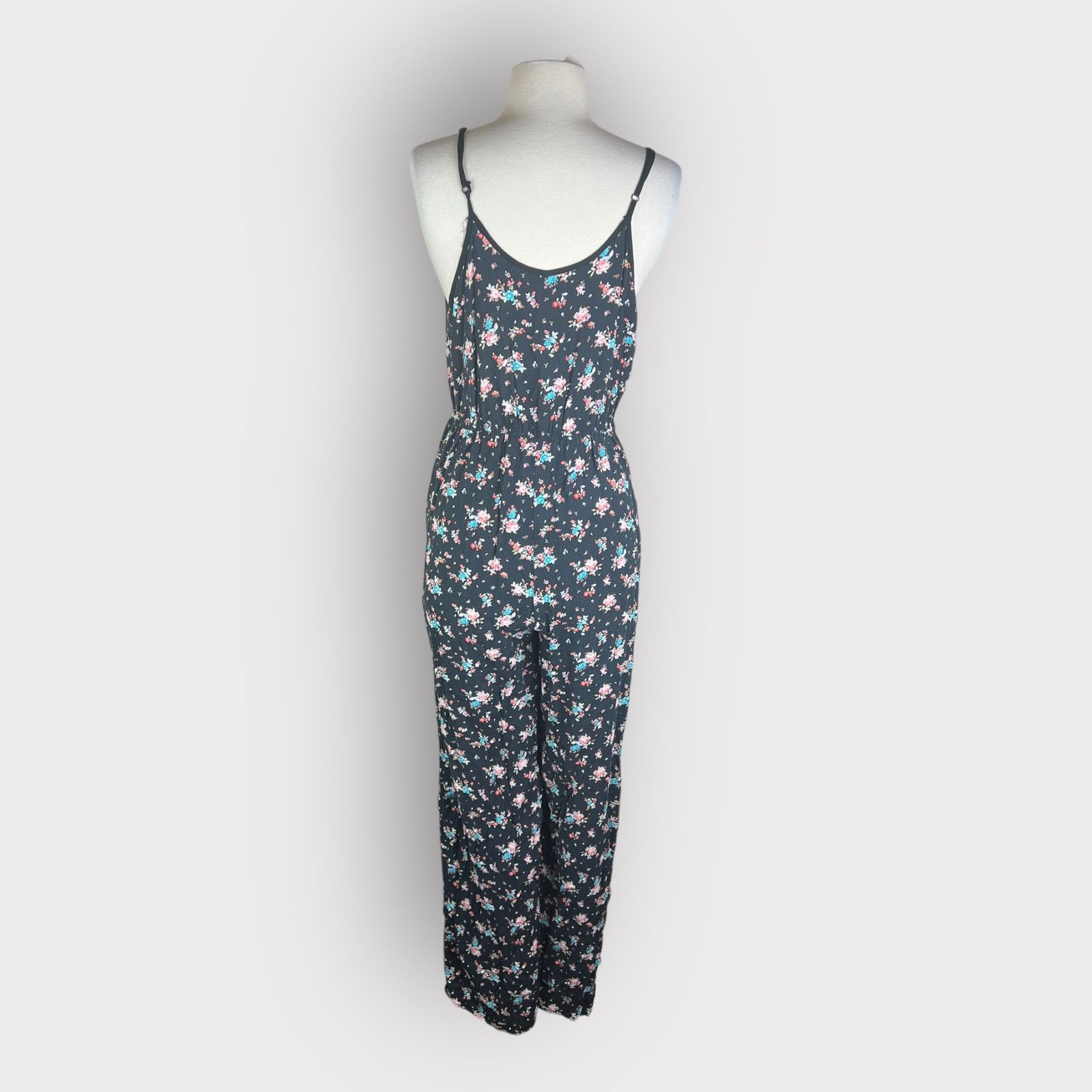 Vintage Xhilaration Floral Boho Jumpsuit Sleeveless | Medium Size 28" / US 6 / IT 42 - 6 Thumbnail