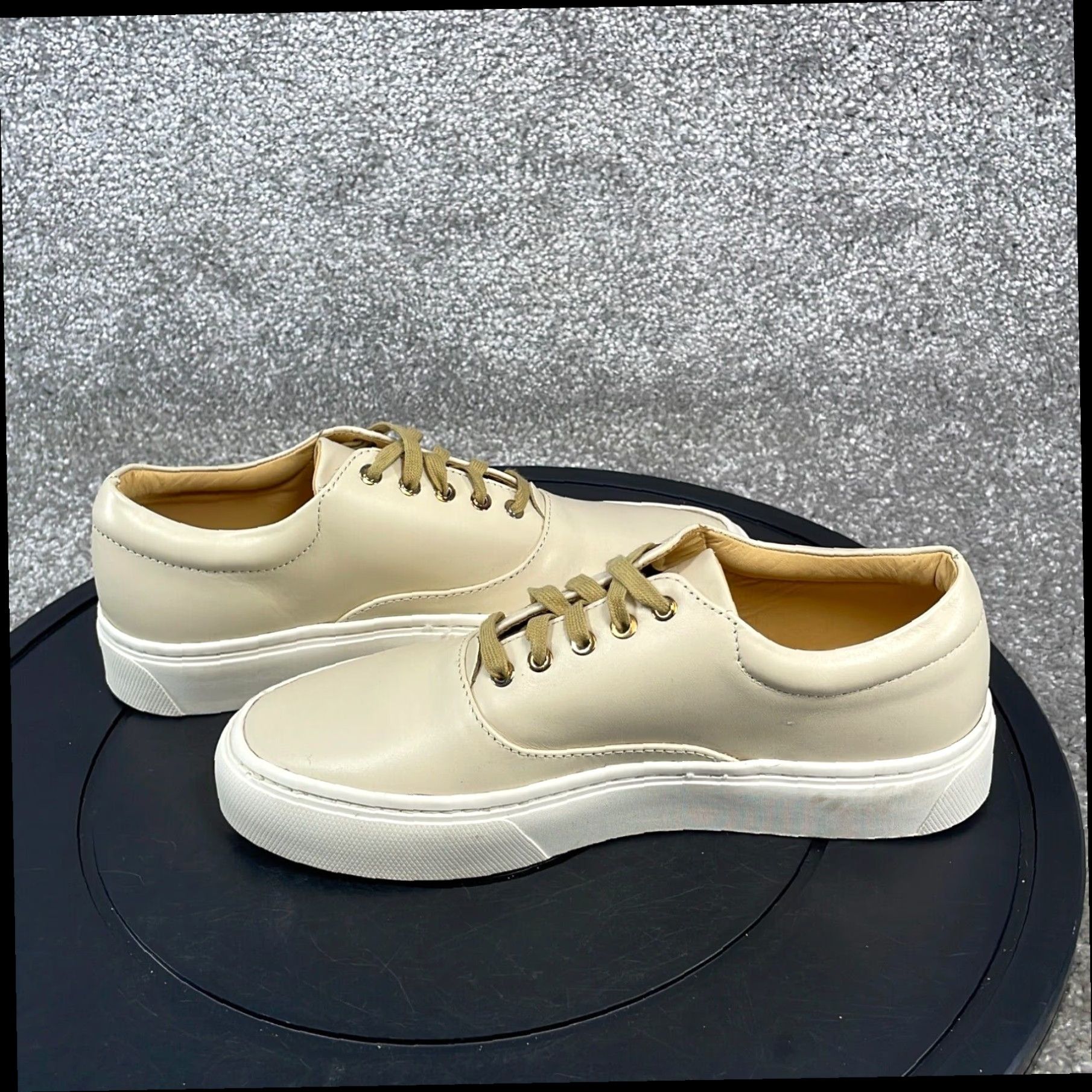 Nisolo Nisolo Elayna Sneaker Womens Size 5 Beige Leather Size US 5 / IT 35 - 4 Thumbnail