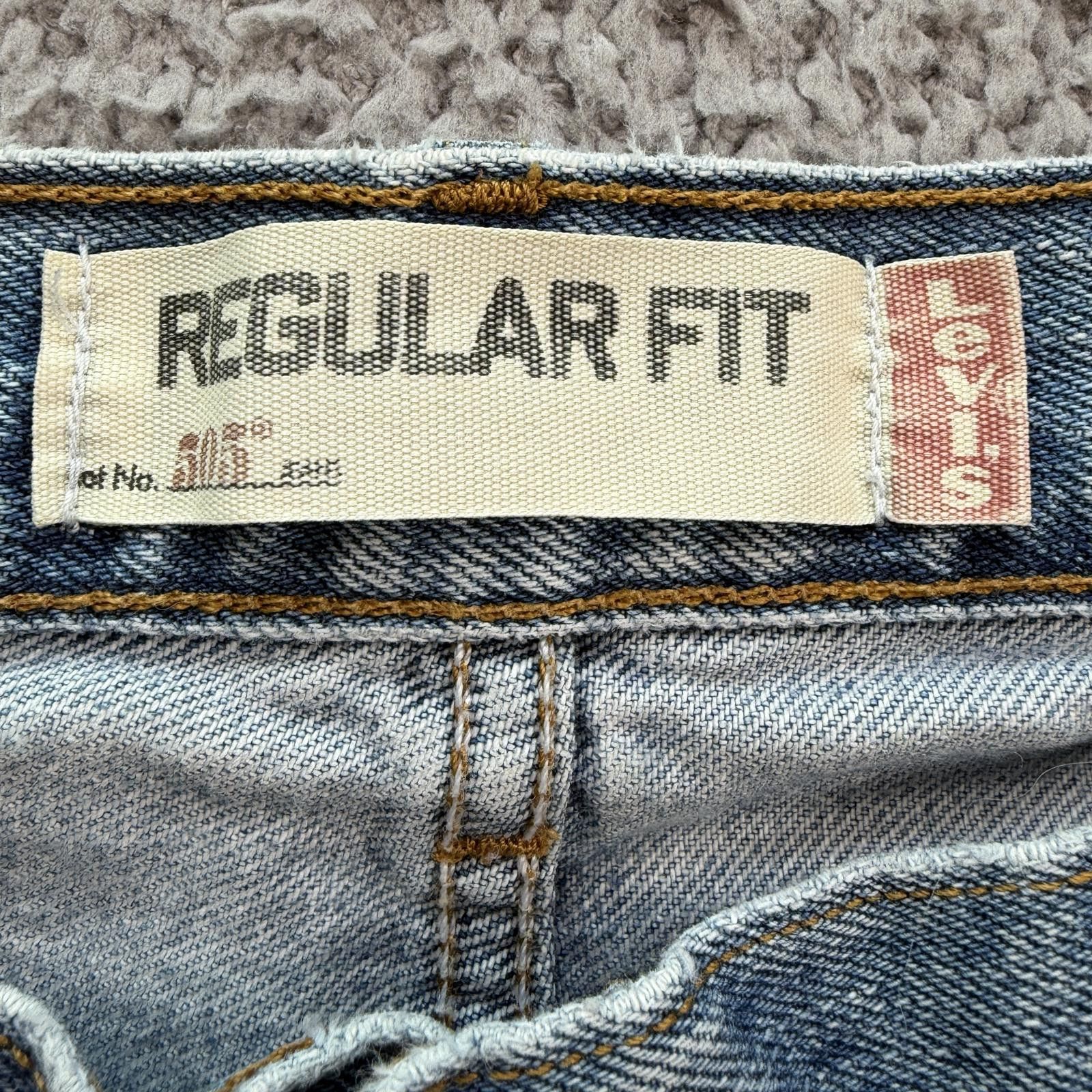 Levi's Levi’s 505 Regular Fit Light Wash Straight Leg Jeans 36x34 Size US 36 / EU 52 - 5 Thumbnail