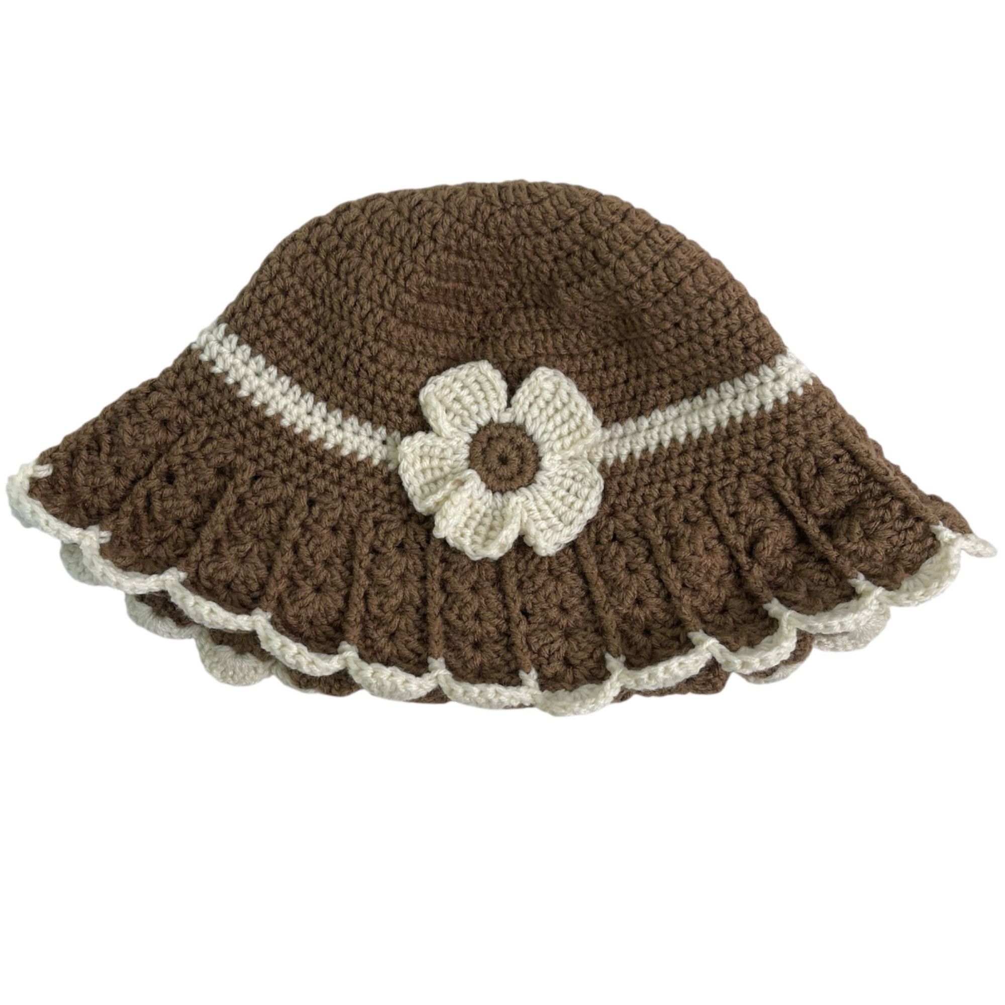 Handmade Crochet Bucket Hat Retro Cloche Style Brown and Cream Handma Size ONE SIZE - 8 Thumbnail