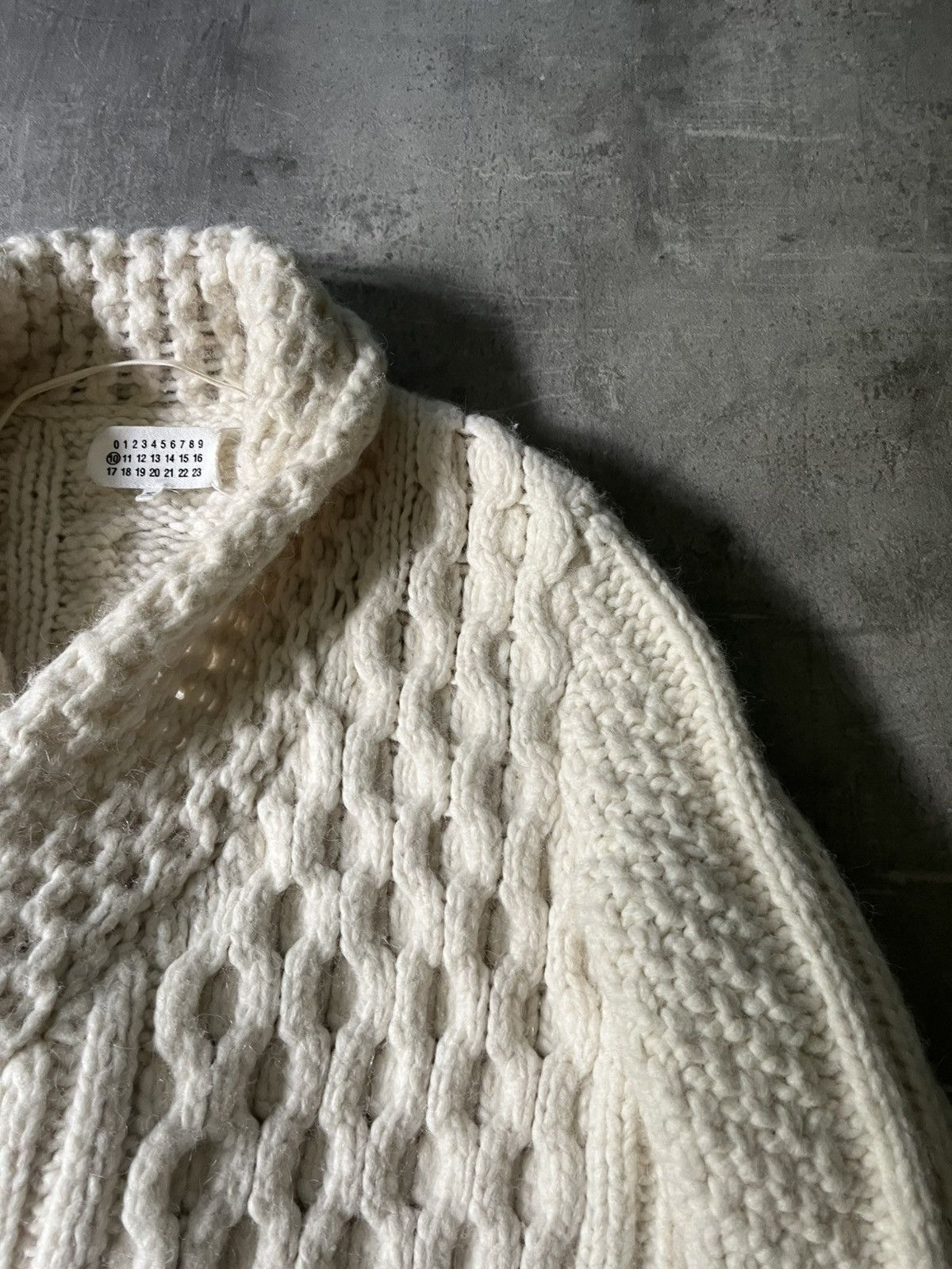 Maison Margiela Maison Margiela A/W 2013 Alpaca heavyweigh beige sweater Size US M / EU 48-50 / 2 - 5 Thumbnail