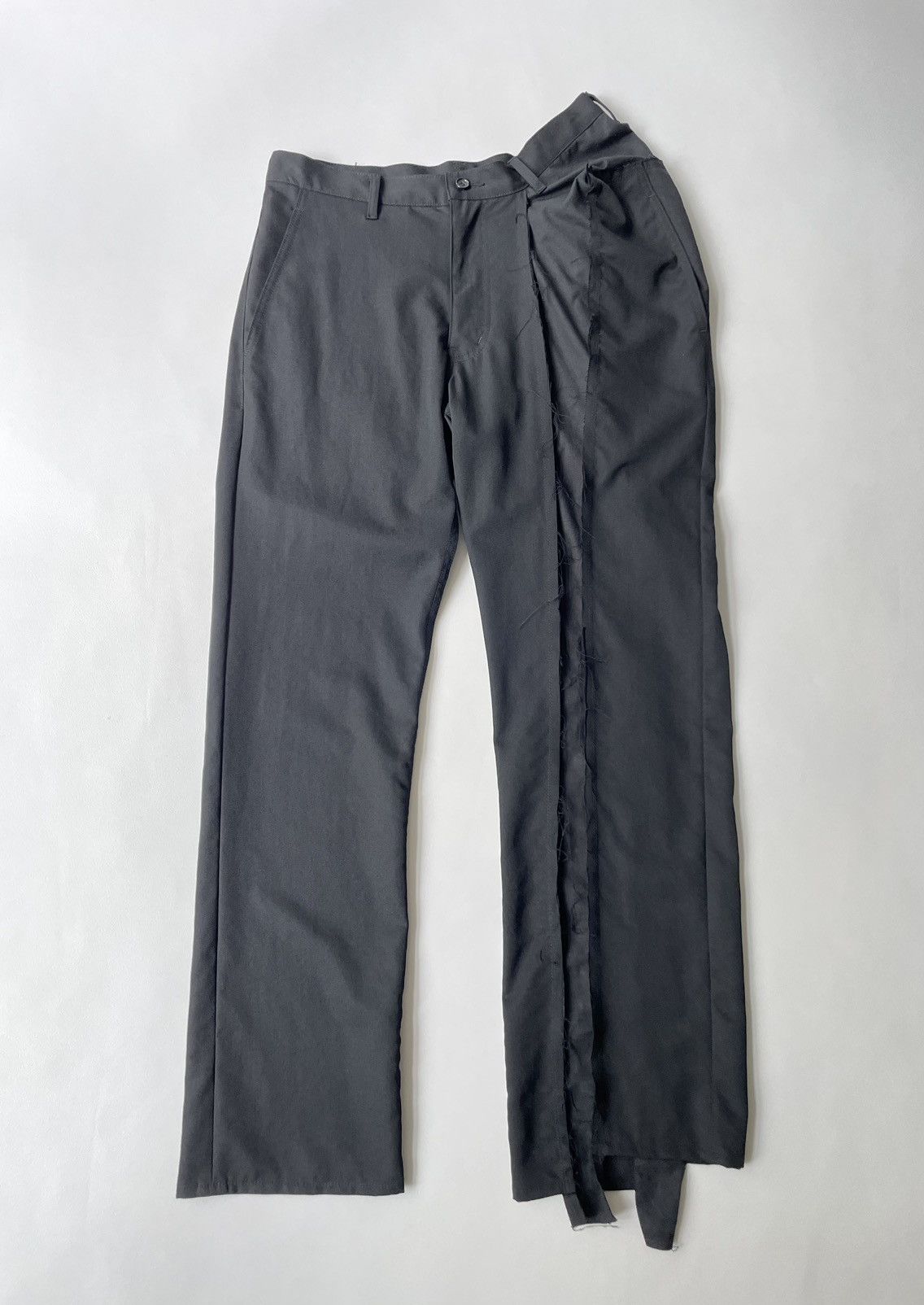 Comme des Garcons A/W 06 ‘Reworked’ Black Wool Trousers Size 26" / US 2 / IT 38 - 1 Thumbnail