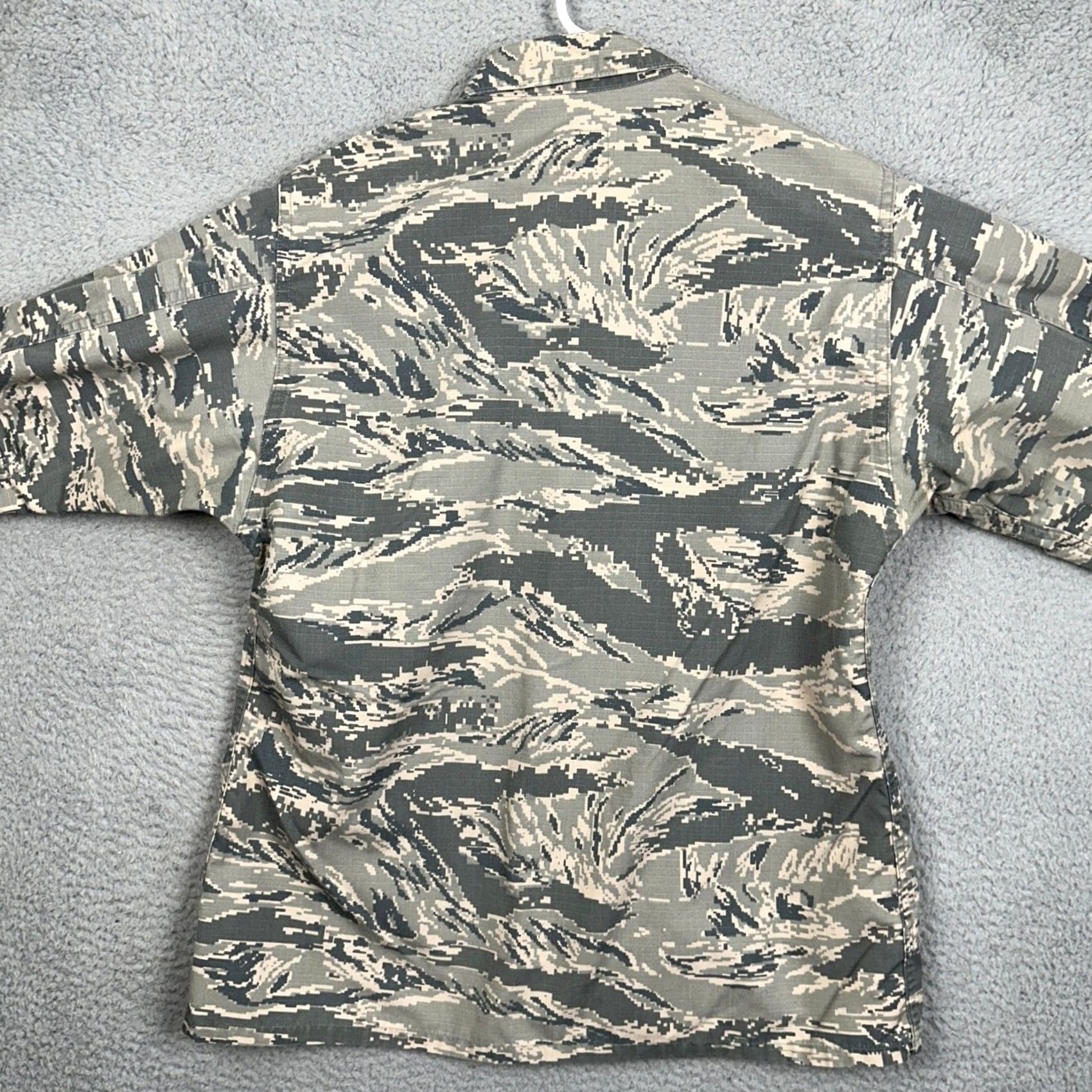 Vintage US Air Force Jacket Mens 40R Gray Green Camo Utility Military Jacket Workwear Mens 40R Gray Army Military Utility Jacket Mens Size US XXS / EU 40 - 2 Thumbnail