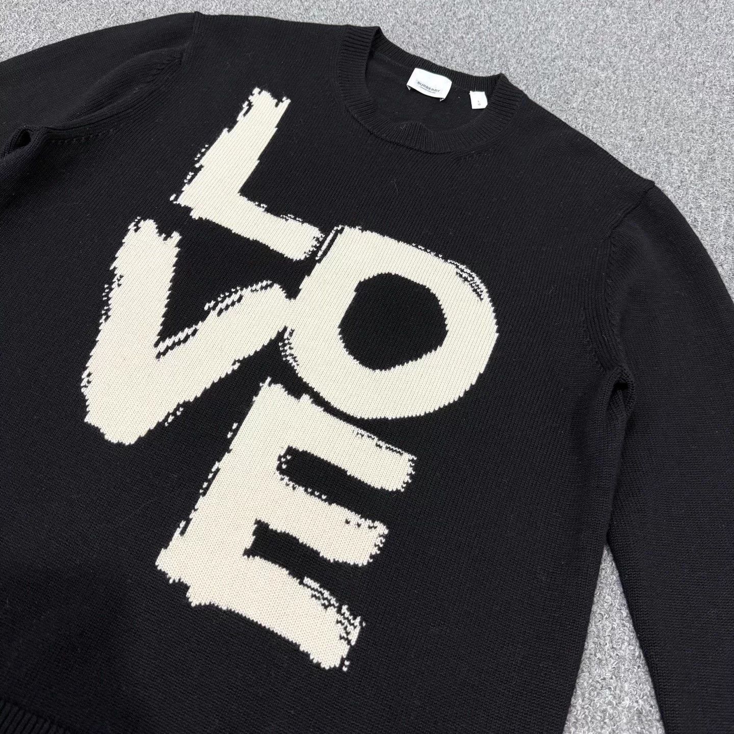 Burberry Burberry Black LOVE Print Wool Sweater L 99 New Size L / US 10 / IT 46 - 3 Thumbnail