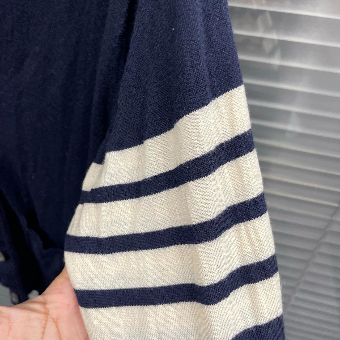 Thom Browne Thom Browne 4-Stripe Wool Cardigan Size 1 99 New Size US S / EU 44-46 / 1 - 4 Thumbnail