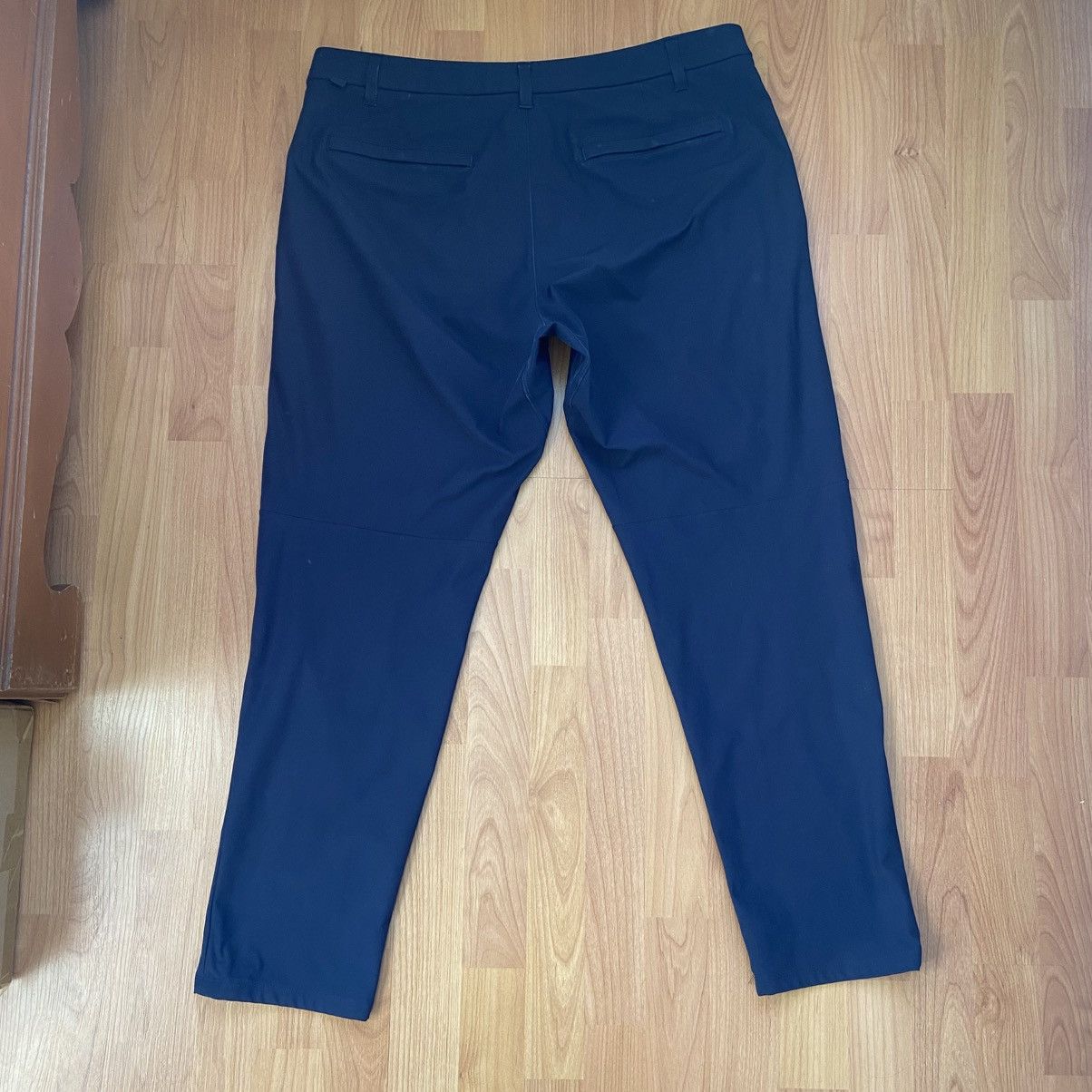 Lululemon Lululemon ABC Navy Pants Men’s 38 Size US 38 / EU 54 - 2 Thumbnail