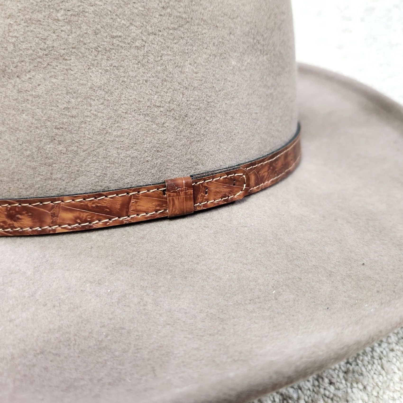 Vintage Irvine Park Fedora Hat Mens Medium Brown Wool Felt Wide Brim Western Faux Croc Band Made in USA Size US M / EU 48-50 / 2 - 3 Thumbnail