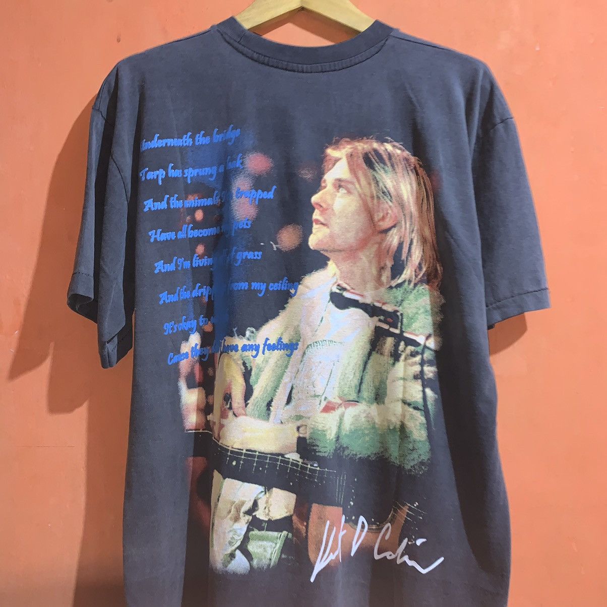 Nirvana ‼️VERY RARE‼️Nirvana Kurt Cobain "Guitar" Bootleg T-Shirt Size US XL / EU 56 / 4 - 2 Preview