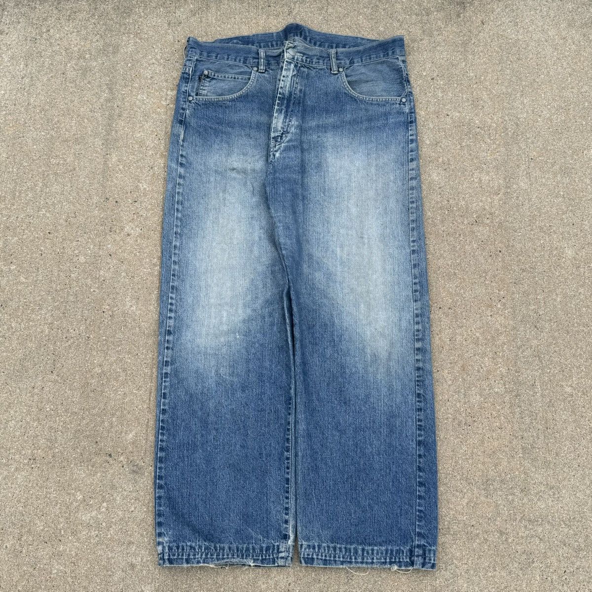 Trussardi Vintage 90’s Trussardi Distressed Faded Blue Baggy Jeans Size US 38 / EU 54 - 2 Thumbnail