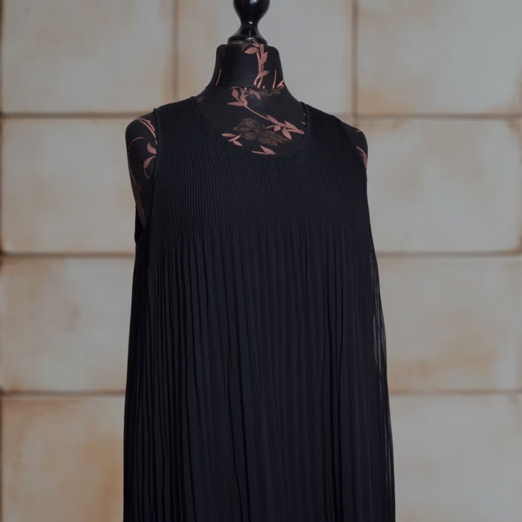 Desigual Item Specifications: Brand: Desigual Size M / US 6-8 / IT 42-44 - 1 Thumbnail