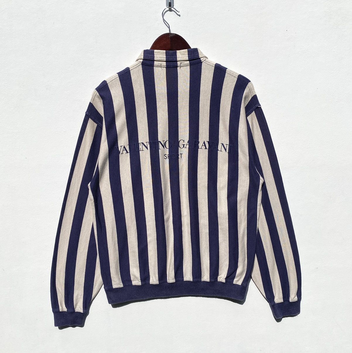 Valentino Vintage 90s Valentino Garavani Sport Half Zip Sweatshirt Size US M / EU 48-50 / 2 - 1 Thumbnail