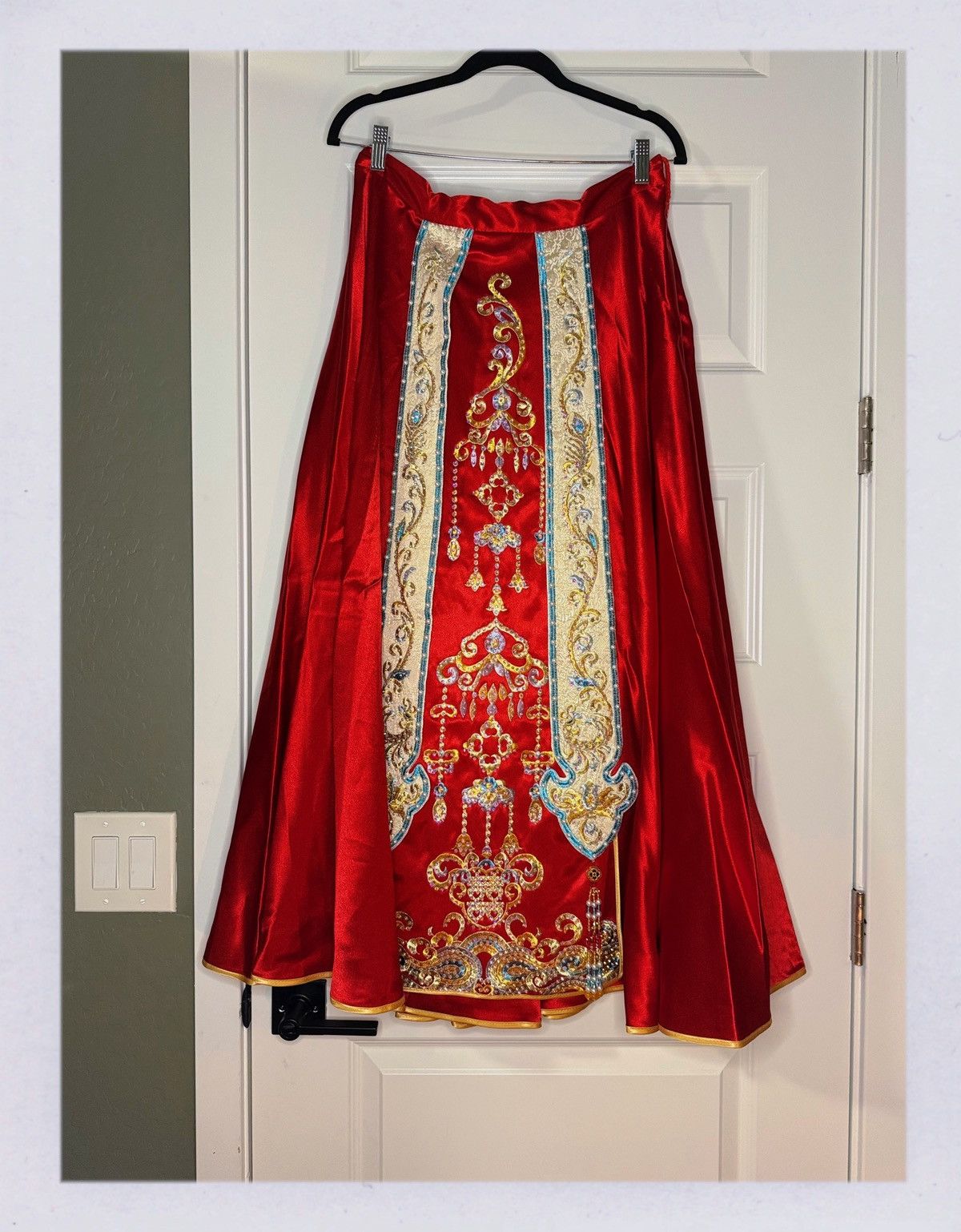 Other Luxurious Chinese Hanfu-Style Wedding Dress Set – Size XXL Size XXL / US 16-18 / IT 52-54 - 2 Thumbnail
