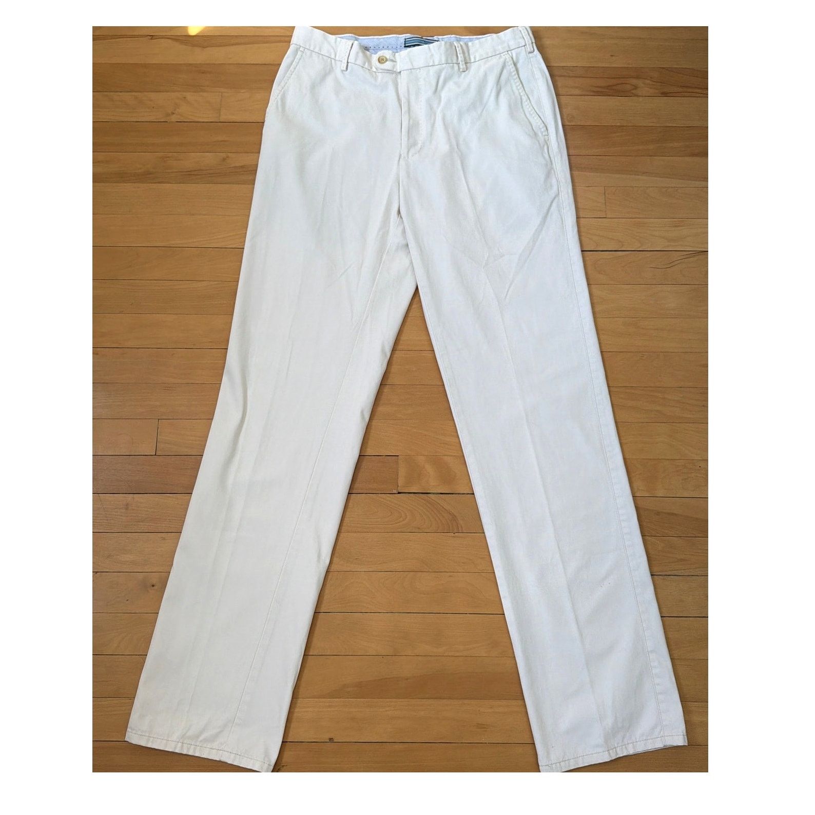 Peter Millar Peter Millar Size 34 White Straight Leg Trousers Size US 34 / EU 50 - 1 Thumbnail