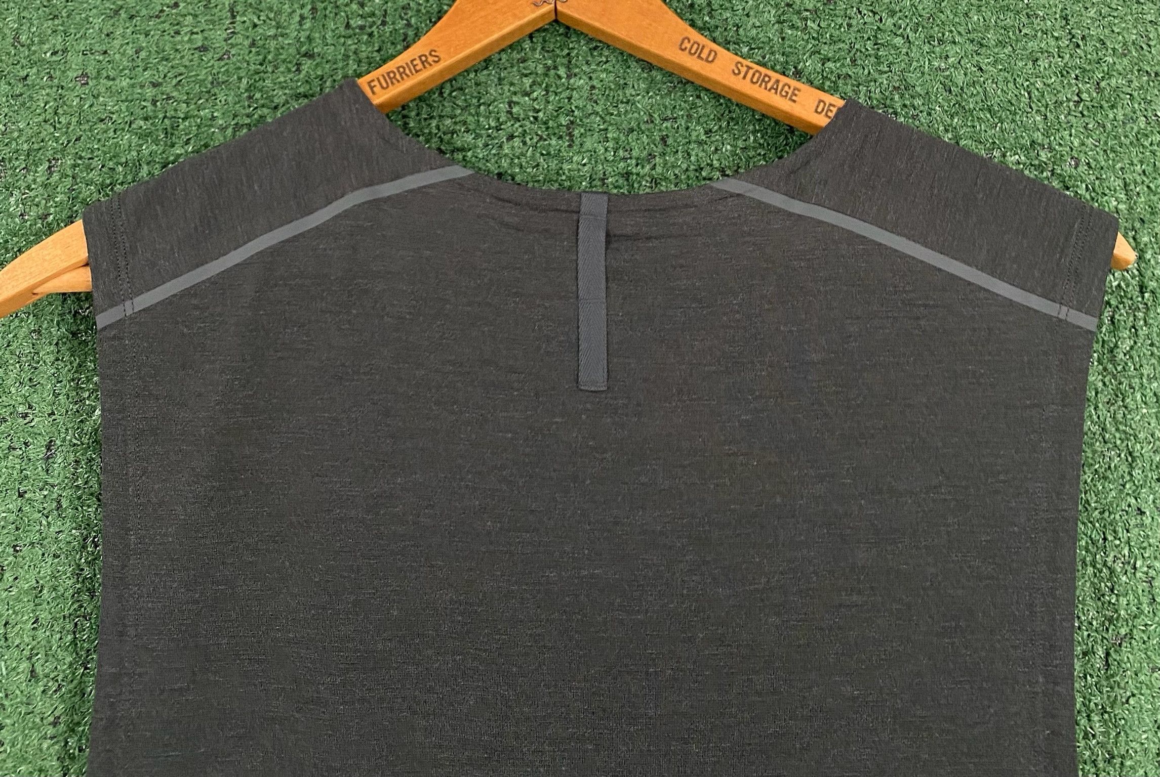 Lululemon Lululemon Metal Vent Tech Dark Gray Tank Top Men’s Small Size US S / EU 44-46 / 1 - 4 Thumbnail