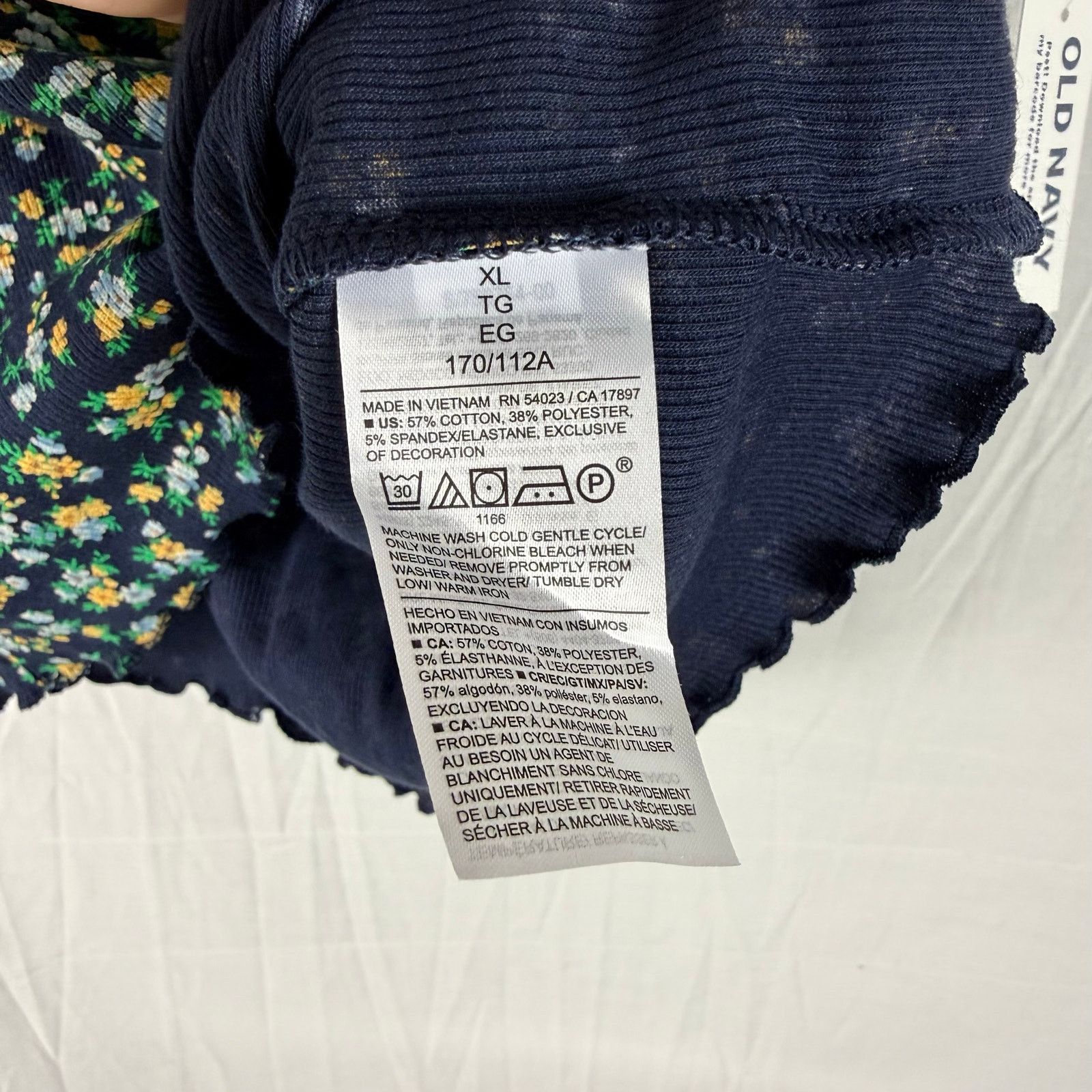 Old Navy OLD NAVY XL Shirt Lot Sleeveless Short Sleeve Floral BlueRed Size XL / US 12-14 / IT 48-50 - 10 Thumbnail