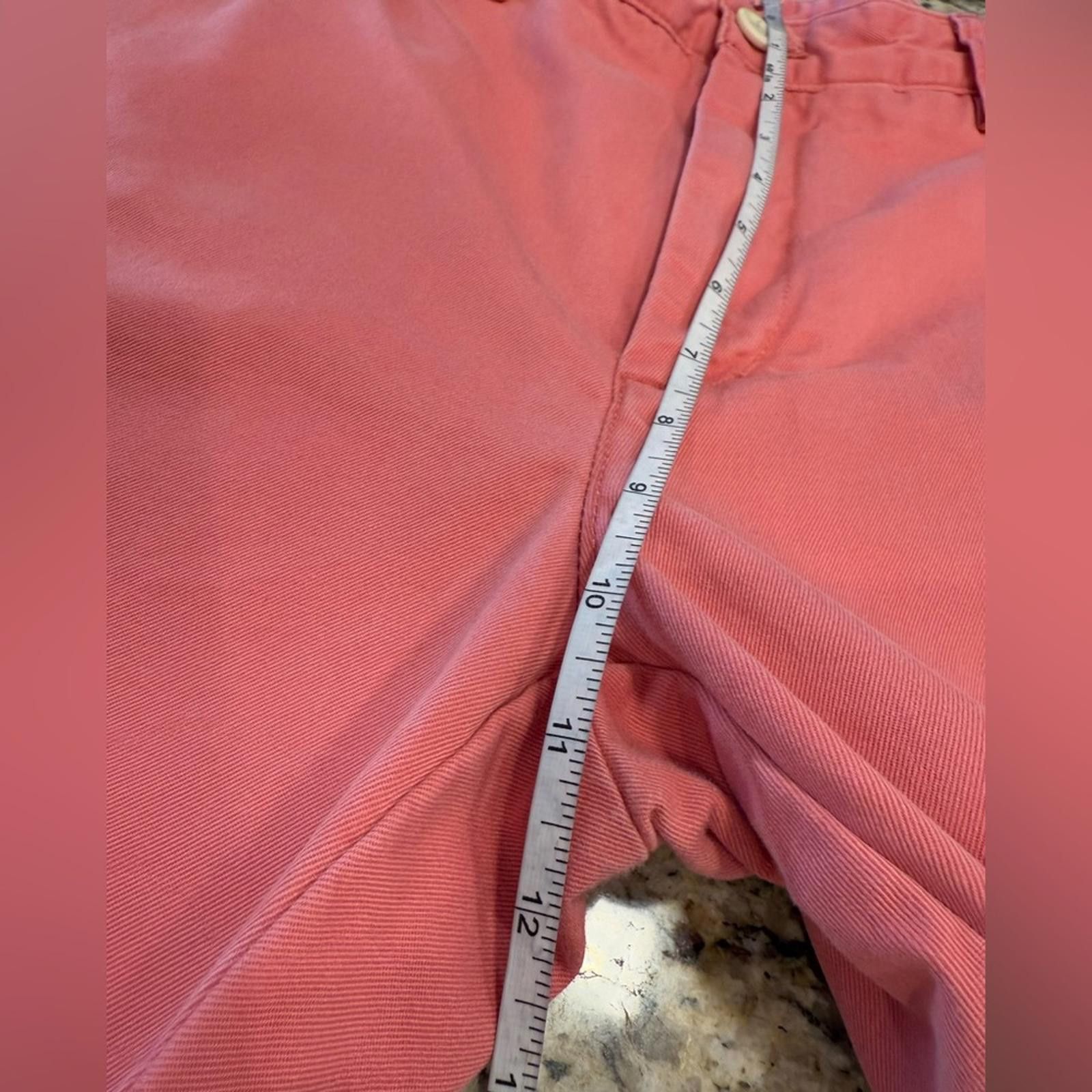Vineyard Vines Vineyard Vines pink chino pants SZ 32”x30”Intact with FLAWS Size US 32 / EU 48 - 10 Thumbnail