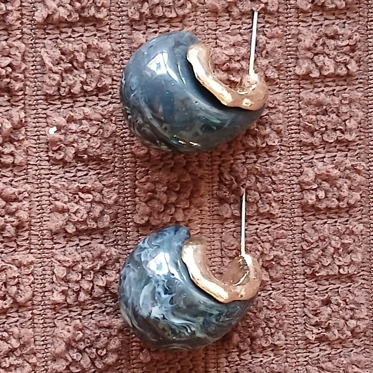 Other Elegant Resin Teardrop Earrings Size ONE SIZE - 1 Thumbnail