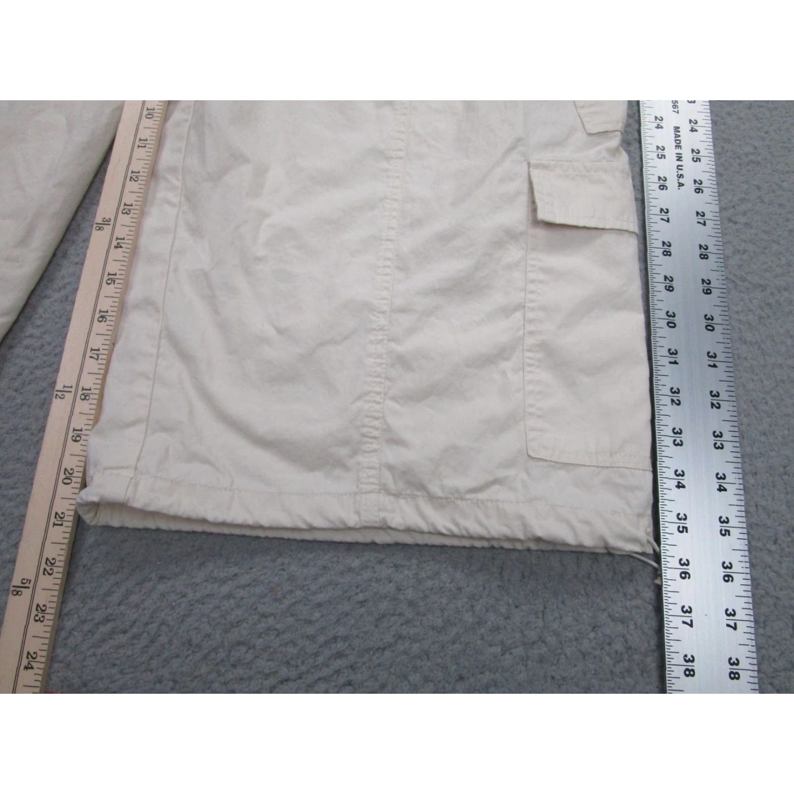Vintage MADDEN NYC Plus Cargo Pants Womens 4X Ivory Capri 3/4 Elastic Waist Drawcord Size 40" / US 18 - 2 Thumbnail
