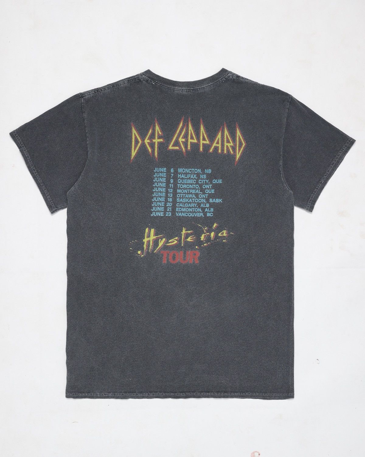 Vintage Def Leppard Hysteria Thrashed Tee Size US S / EU 44-46 / 1 - 2 Thumbnail