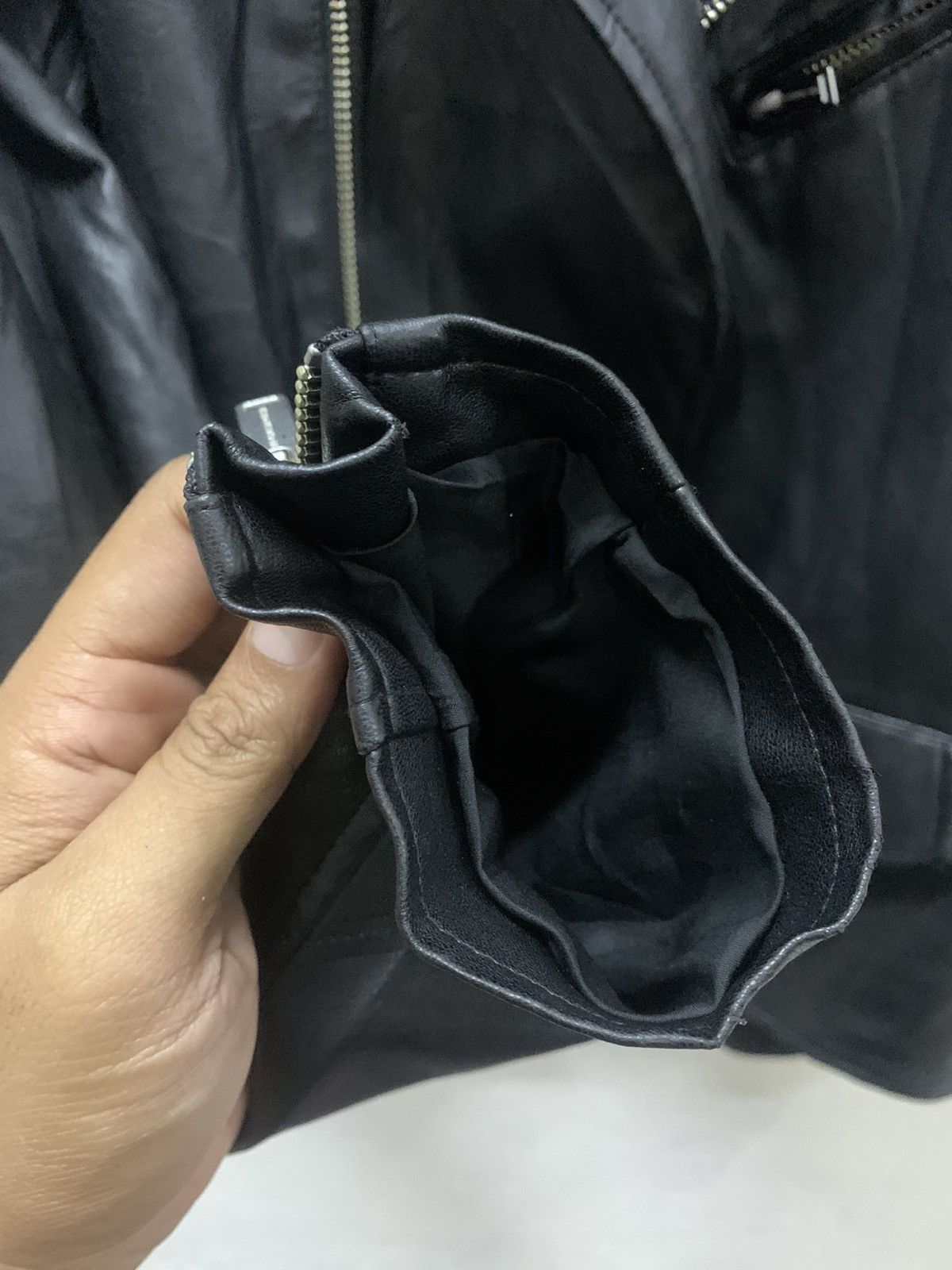 Undercover GU x Undercover Eliminate The Noise Synthetic Leater Size US XS / EU 42 / 0 - 18 Thumbnail