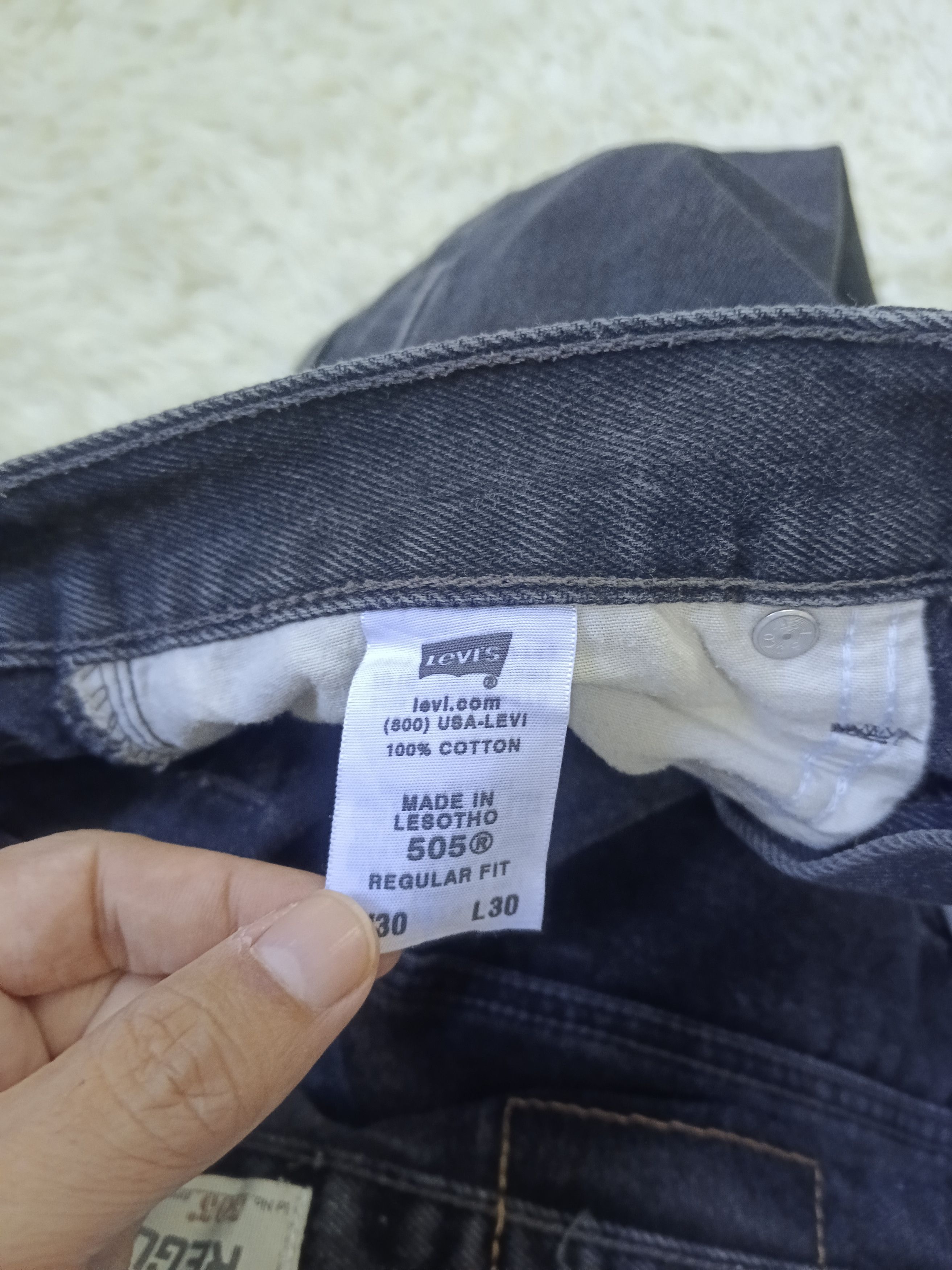 Levi's Vintage Clothing VINTAGE 2000s LEVIS 505 DENIM PANTS Size US 30 / EU 46 - 7 Thumbnail