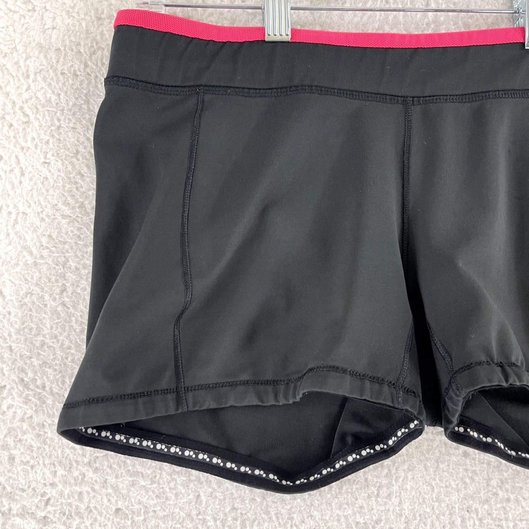 Brooks Brooks Shorts Womens L Black Equilibrium Technology Running Stretch Pull On Size 36" / US 14 / IT 50 - 2 Thumbnail
