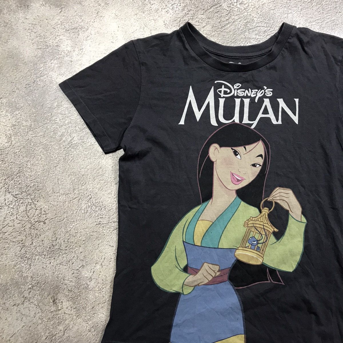 Vintage Vintage Disney Mulan Y2K Graphic Tee Streetwear Slim Baggy M Size US M / EU 48-50 / 2 - 2 Thumbnail