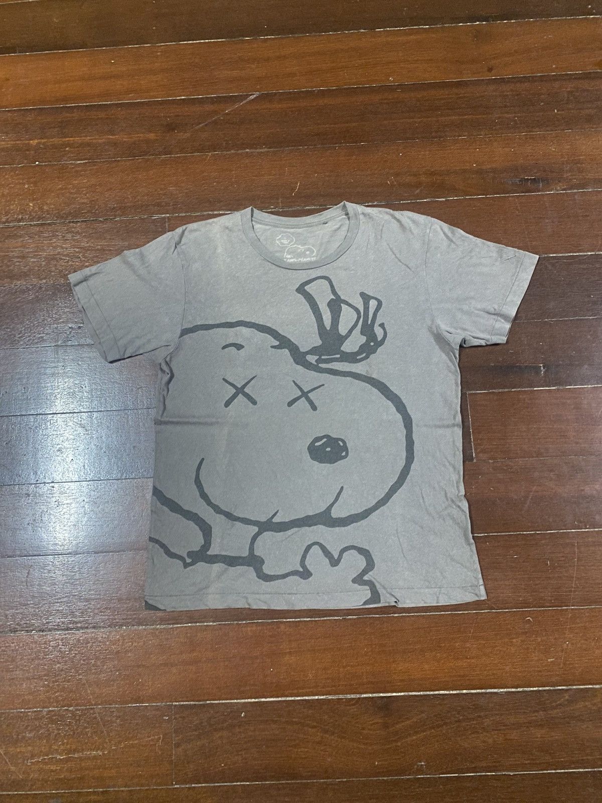 Kaws Rare Uniqlo x Kaws Snoopy Shirt over print Size US L / EU 52-54 / 3 - 1 Thumbnail
