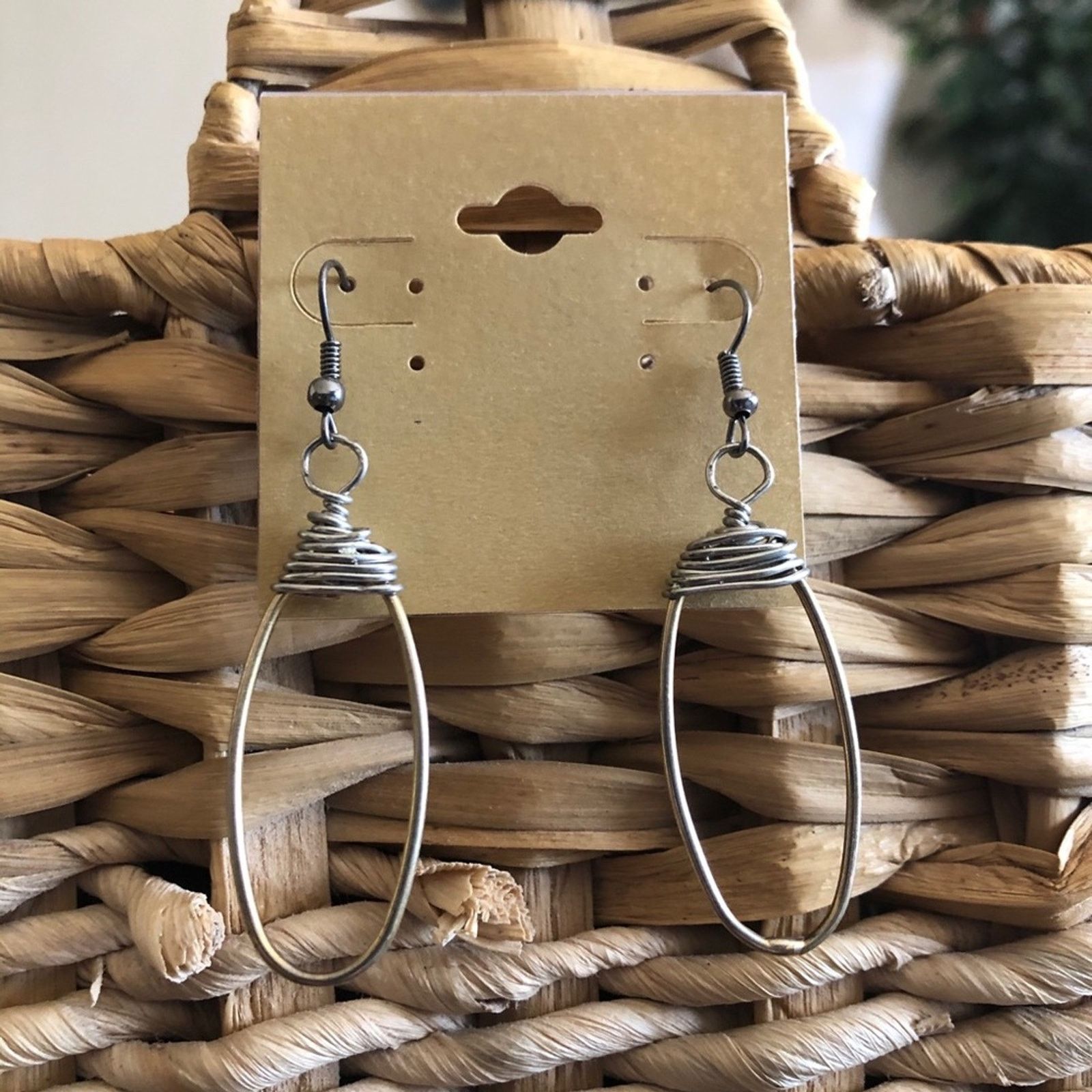 Vintage Vintage repurpose gold loop silver wire earrings Size ONE SIZE - 1 Thumbnail