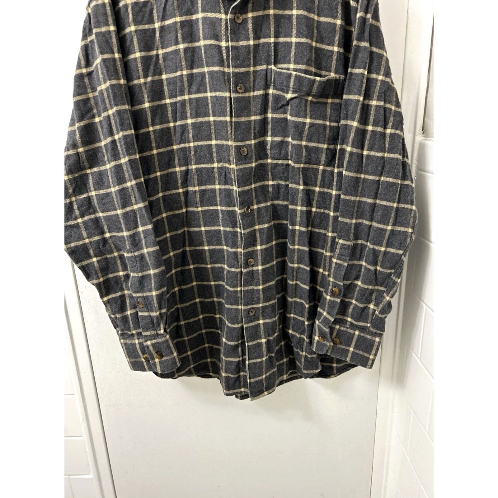 Orvis Orvis Shirt Mens XL Gray Plaid Flannel 100% Cotton Long Sleeve Button-Down Collared Size US XL / EU 56 / 4 - 3 Thumbnail