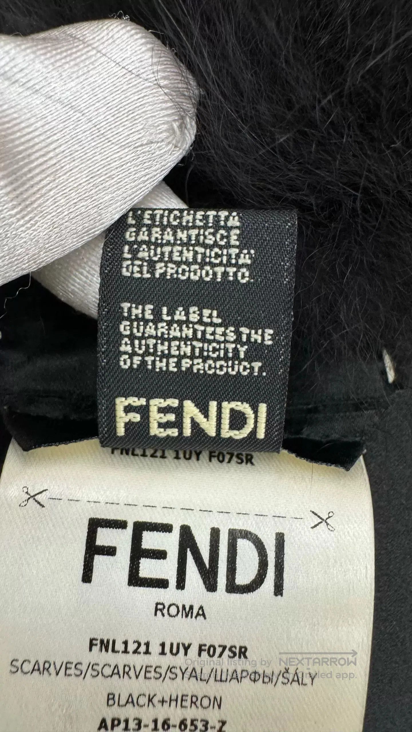 Fendi Fendi Fox Fur Black White Scarf. Size ONE SIZE - 4 Thumbnail