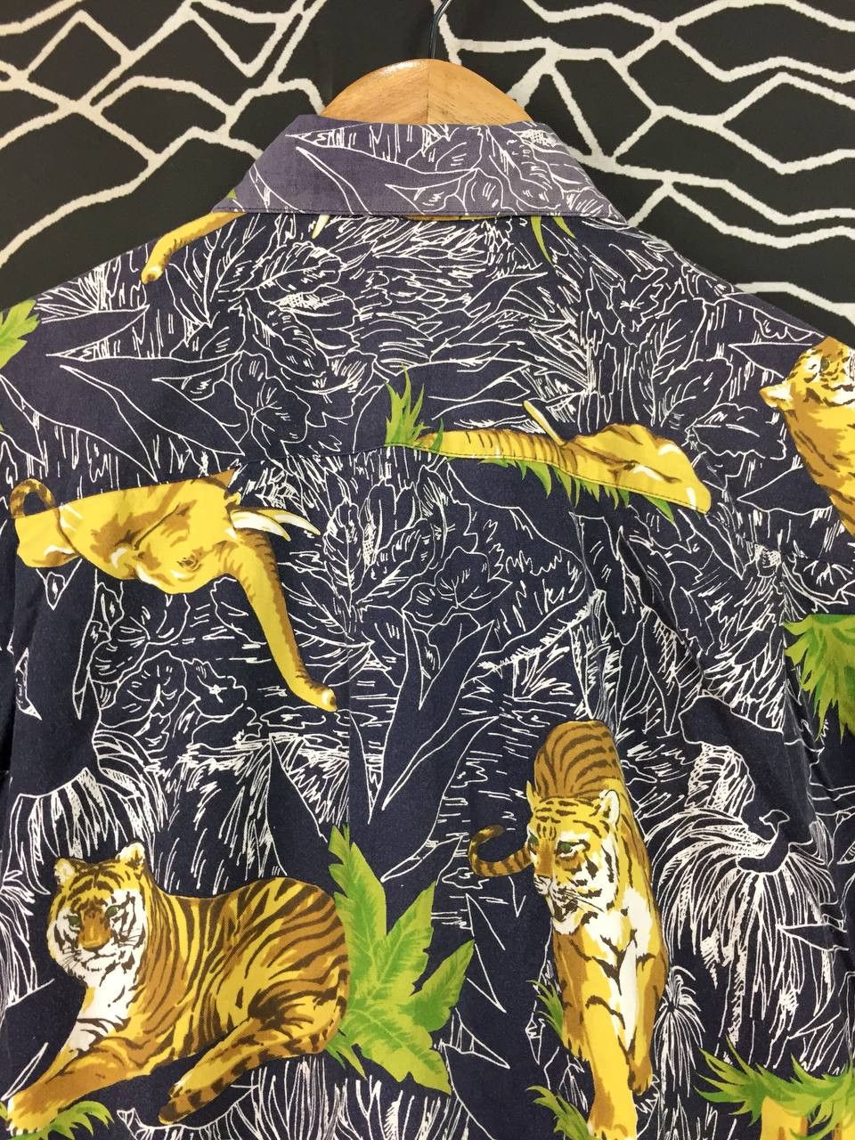 Vintage Vtg Foret Safari Animal Tropical All-Over Print Camp Shirt Size US L / EU 52-54 / 3 - 10 Thumbnail