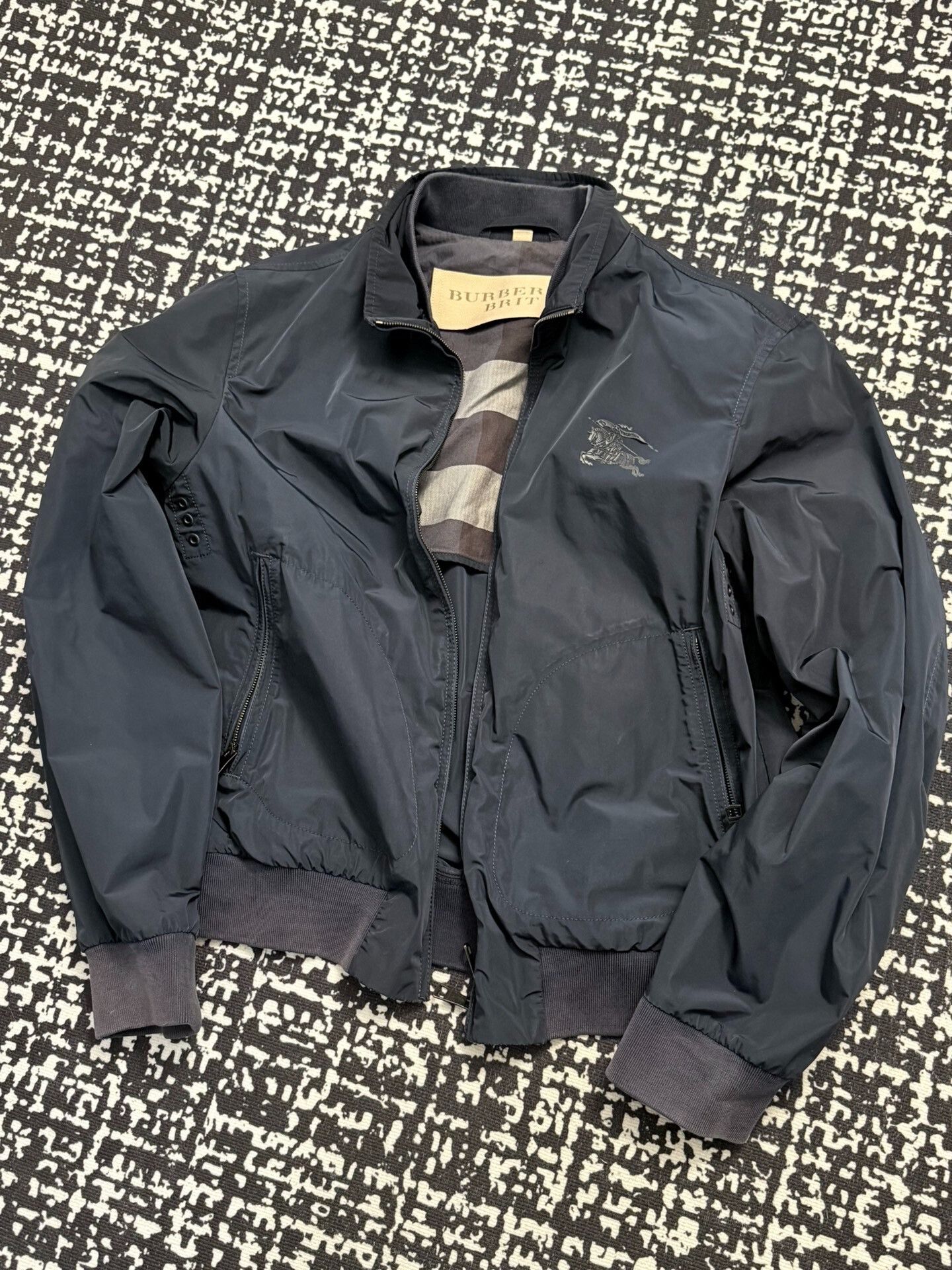Burberry Burberry BBR Knight Horse Windbreaker Size US M / EU 48-50 / 2 - 1 Thumbnail