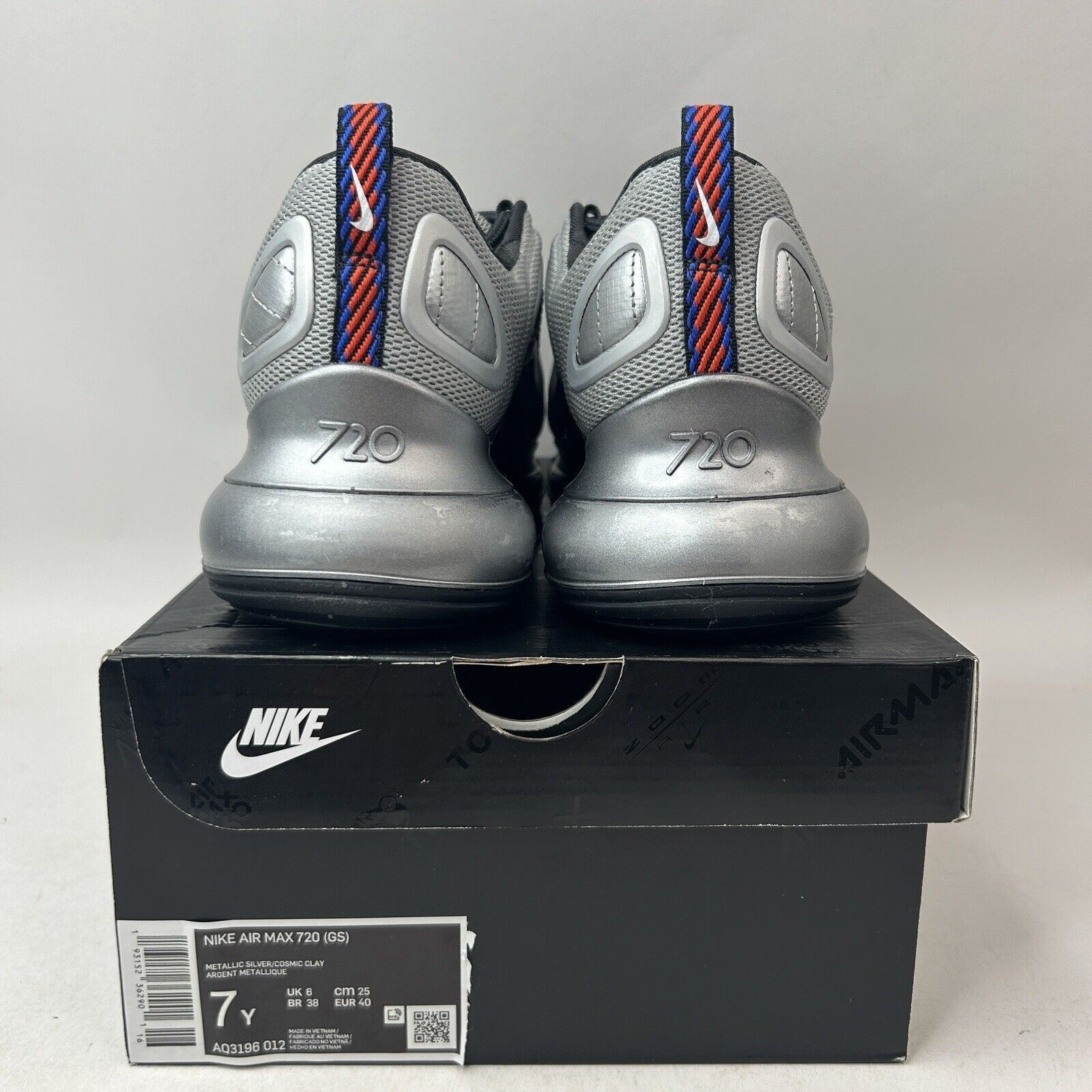 Nike Nike Air Max 720 GS “Metallic Silver” 2024 Size US 8.5 / IT 38.5 - 4 Thumbnail