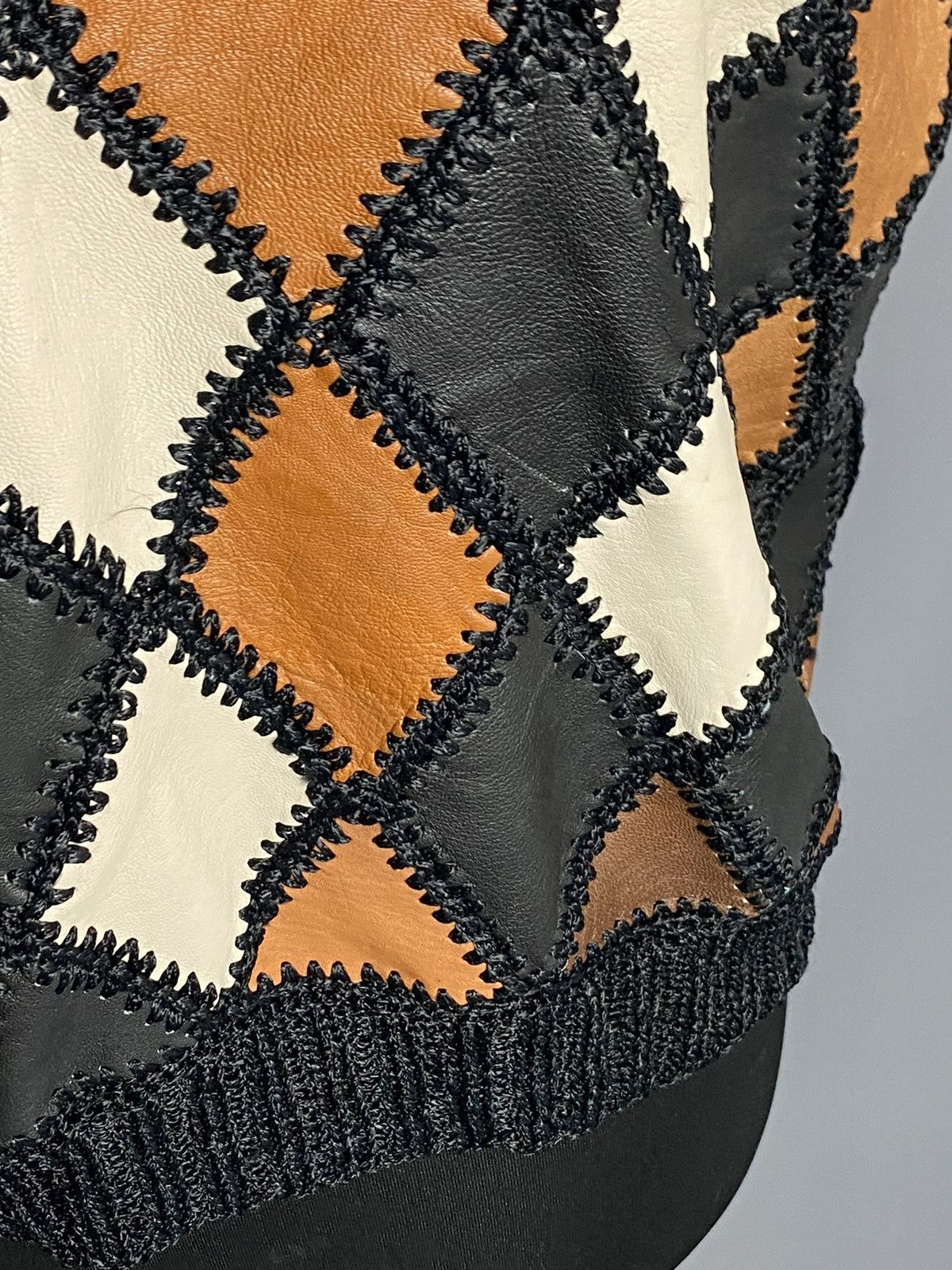 Other Vintage 80s Women’s Leather Top Argyle Diamond Pattern M/L Size M / US 6-8 / IT 42-44 - 6 Thumbnail