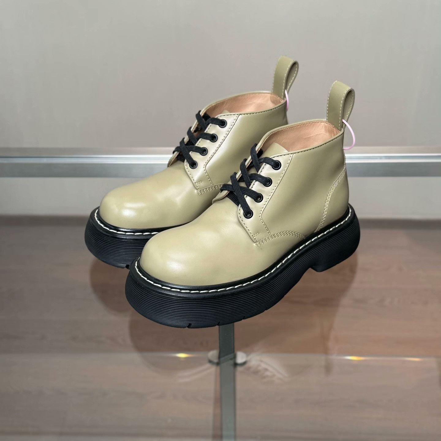 Bottega Veneta Bottega Veneta Boots 36 Women Size US 6 / IT 36 - 1 Thumbnail