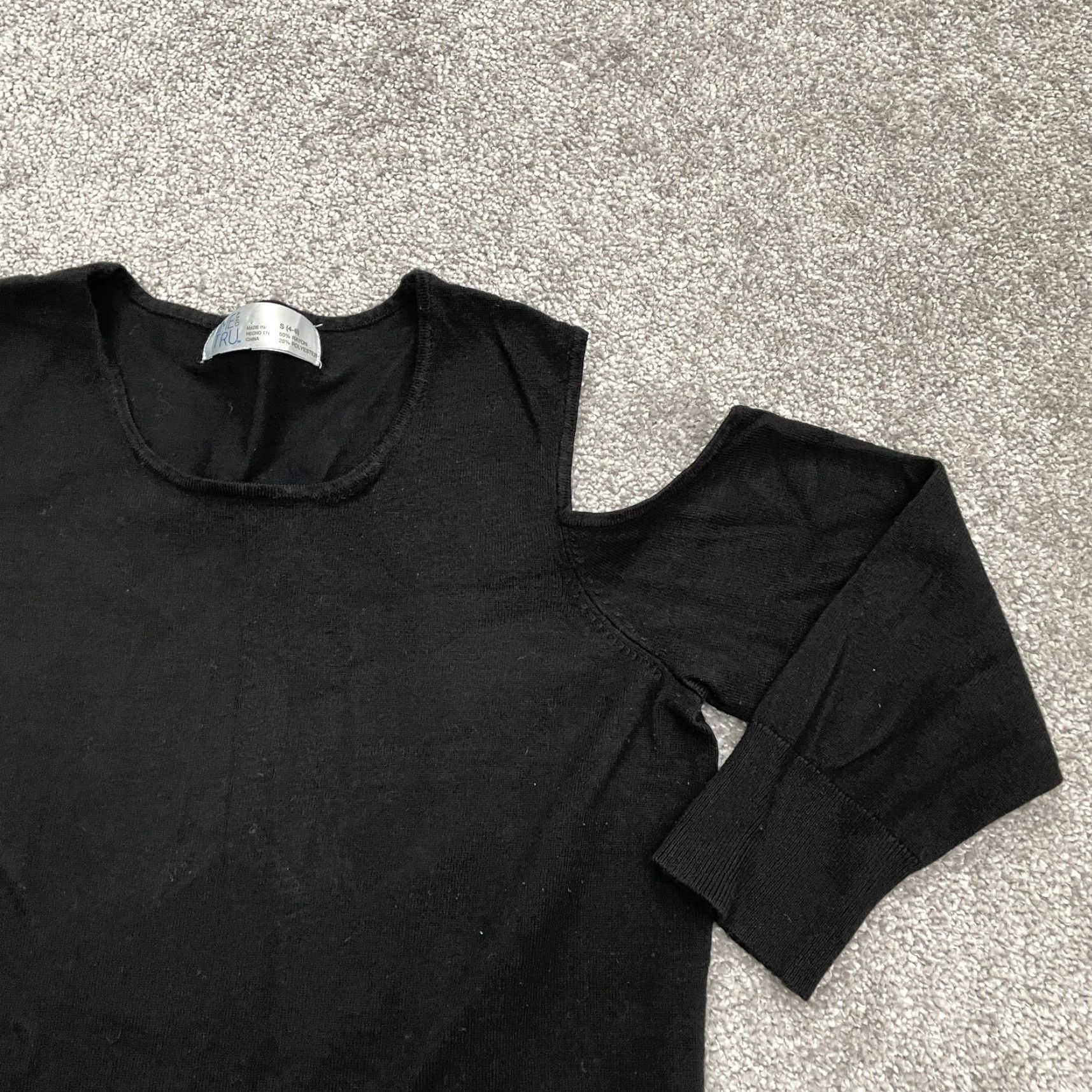 Vintage Time And True Sweater Womens Small Black Cold Shoulder Sleeve Long Sleeve Knit Pullover Size S / US 4 / IT 40 - 4 Thumbnail